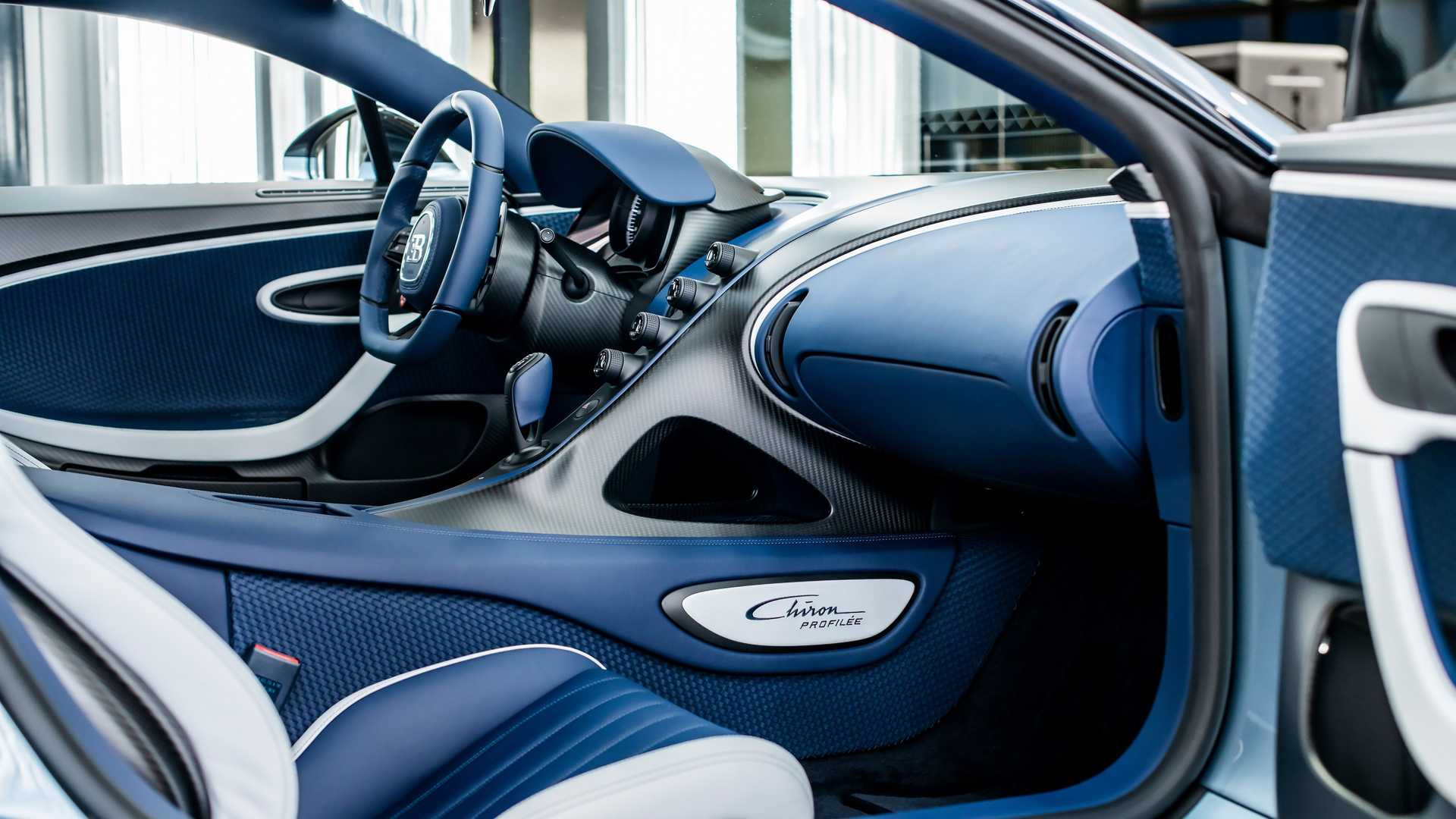 Kỷ lục xe đấu giá đắt nhất thế giới chạm mốc 300 tỉ đồng là Bugatti Chiron Profilee - Ảnh 12.