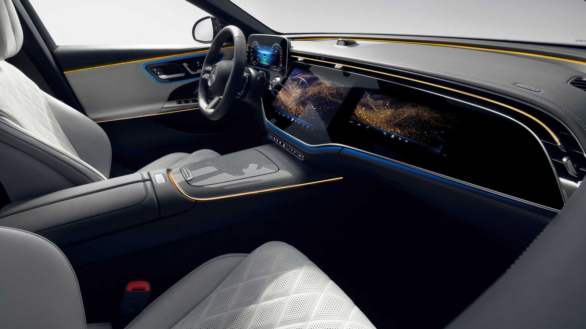 Mercedes-Benz công bố sớm nội thất E-Class mới với màn hình khổng lồ, TikTok và camera selfie mặc định - Ảnh 11.