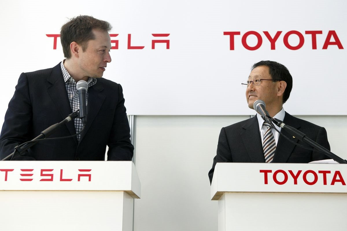Toyota cho mọi người lý do để nghi ngờ về tính bền vững của xe điện - Ảnh 1.