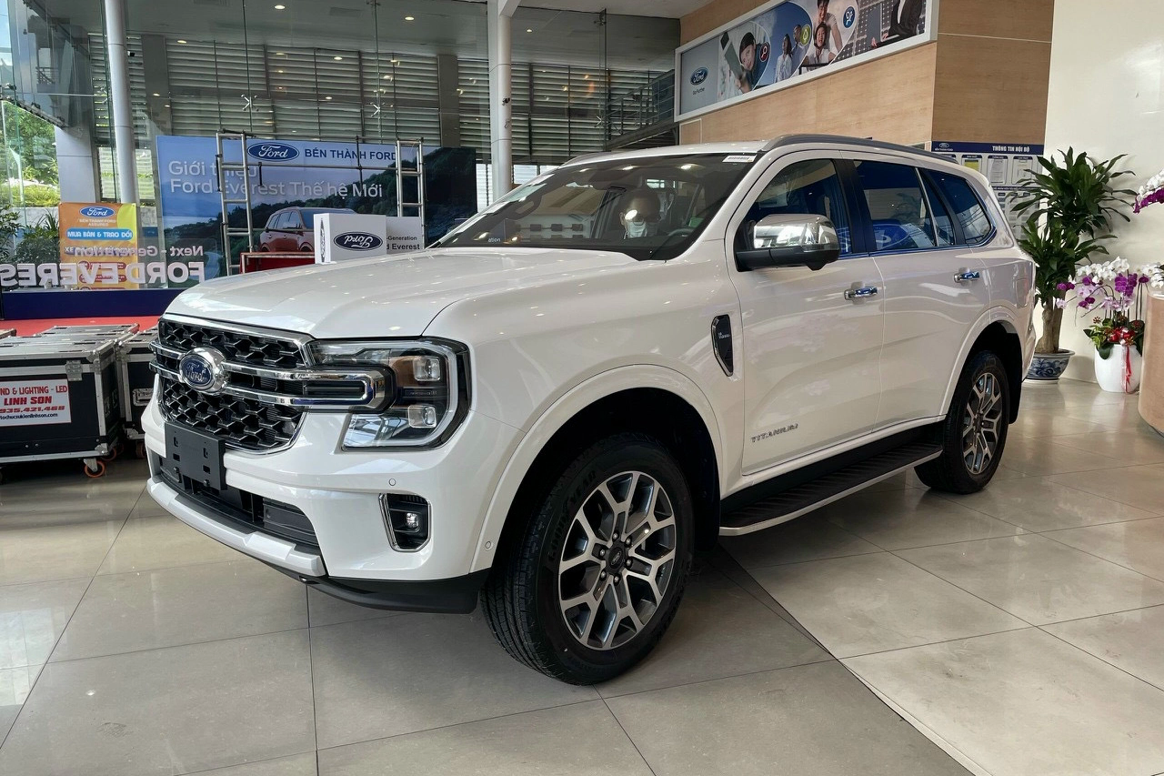 Đại lý báo Ford sắp tăng giá một loạt SUV ở Việt Nam: Everest gần chạm mốc 1,5 tỷ, Explorer đắt kỷ lục - Ảnh 4.