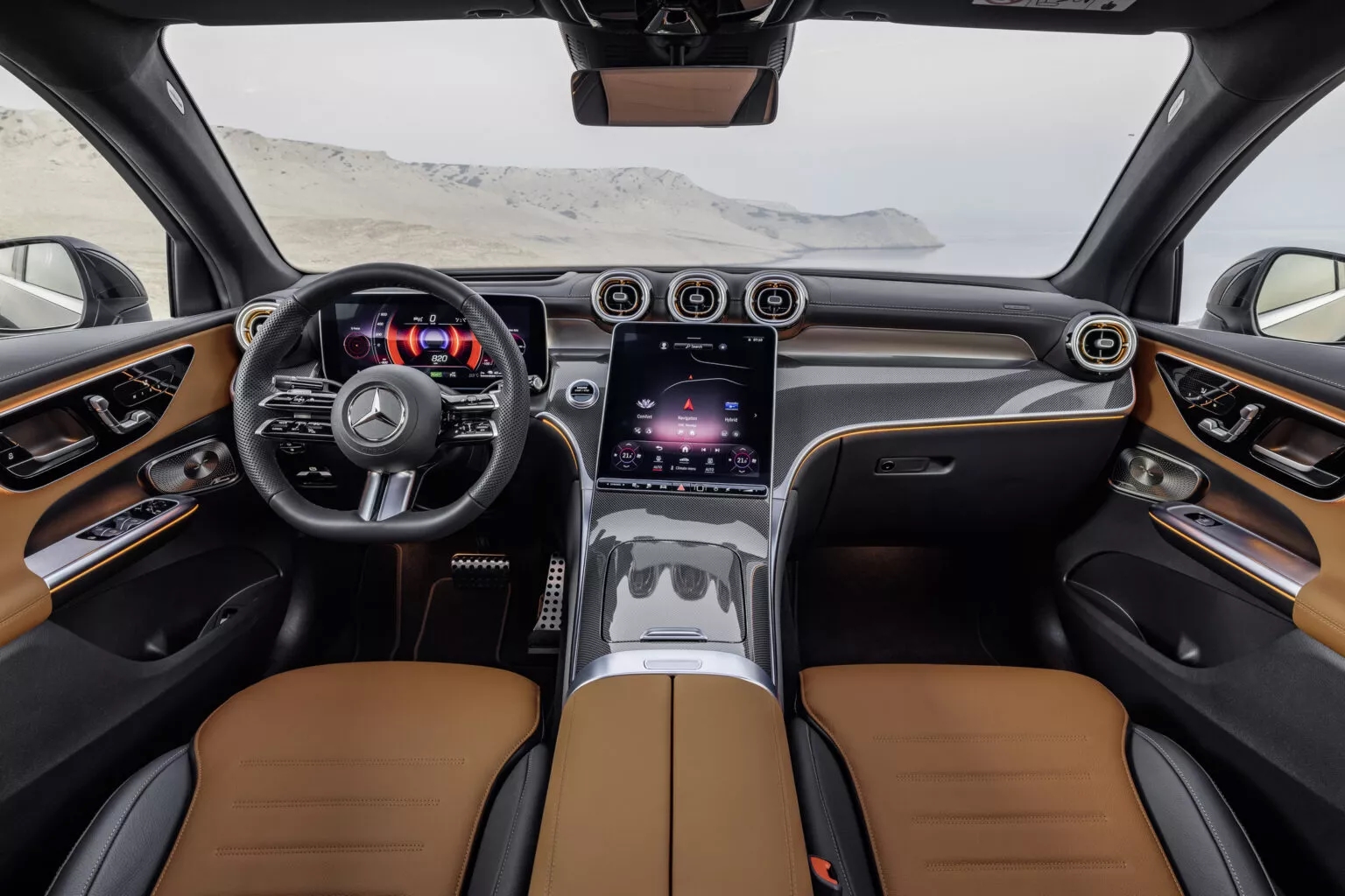 Mercedes-Benz GLC Coupe hoàn toàn mới: Rộng rãi hơn khi lai SUV, có thêm sức mạnh từ động cơ điện - Ảnh 4.