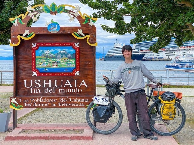 Chàng trai 19 tuổi đạp xe qua 14 nước trong hơn 500 ngày - Ảnh 6.