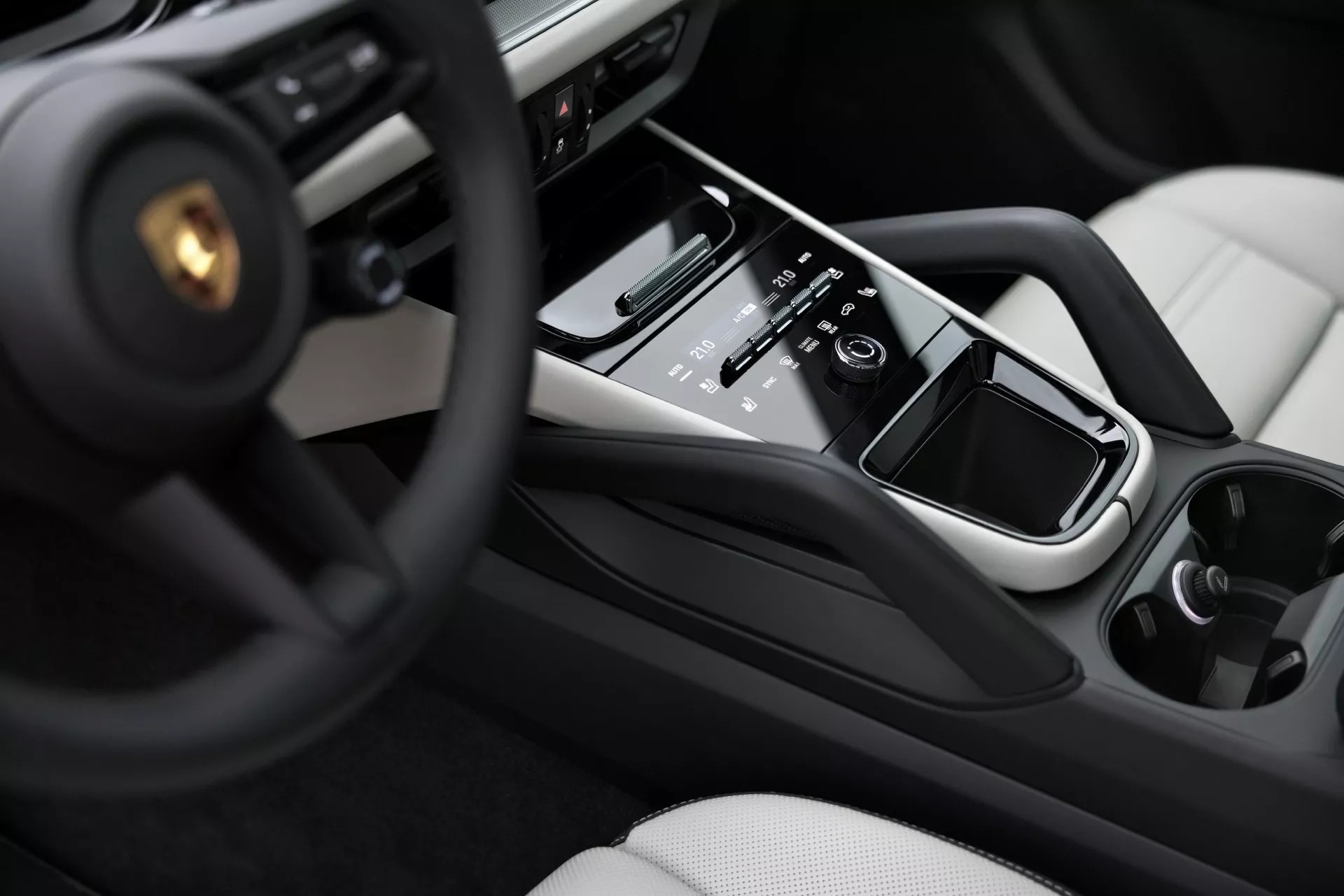 Porsche Cayenne chính thức được cập nhật, đổi nội thất sang giống Taycan trước ngày chuyển sang xe điện - Ảnh 10.