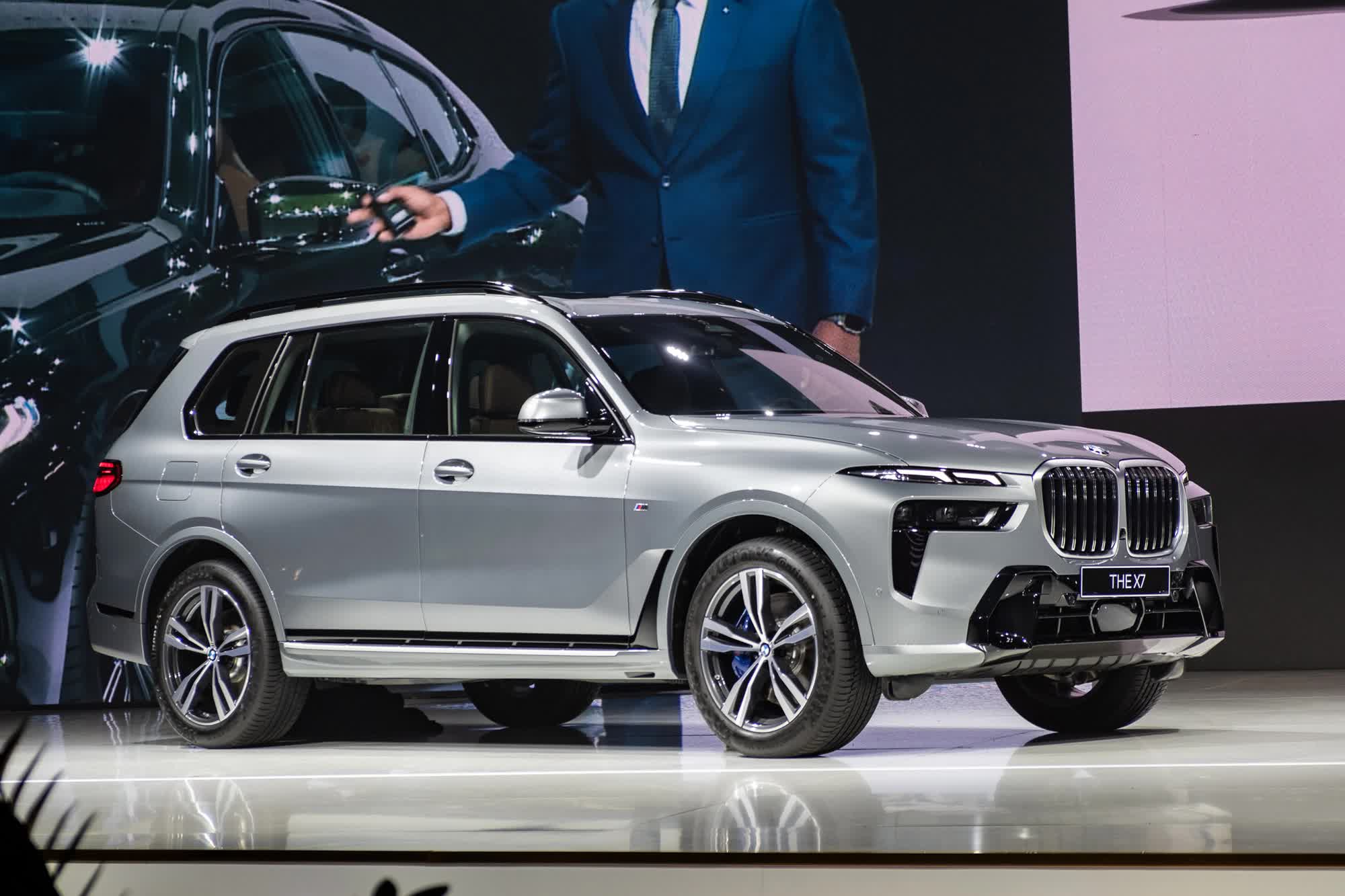 BMW tung loạt sản phẩm mới tại Việt Nam: Có đủ cả xăng - điện, SUV - sedan - Ảnh 8.