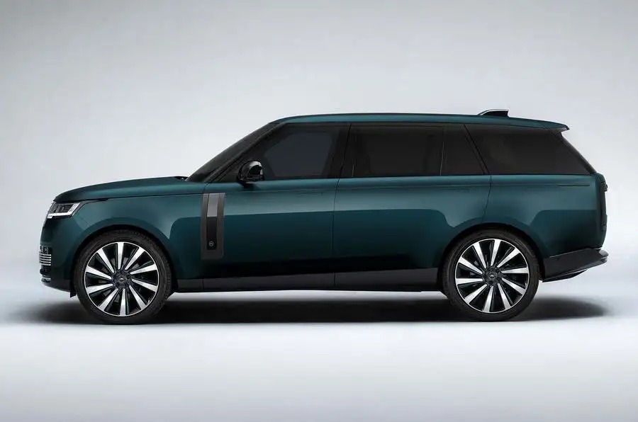 Range Rover nhận bản cập nhật 2023, giờ chỉ còn động cơ hybrid - Ảnh 2.