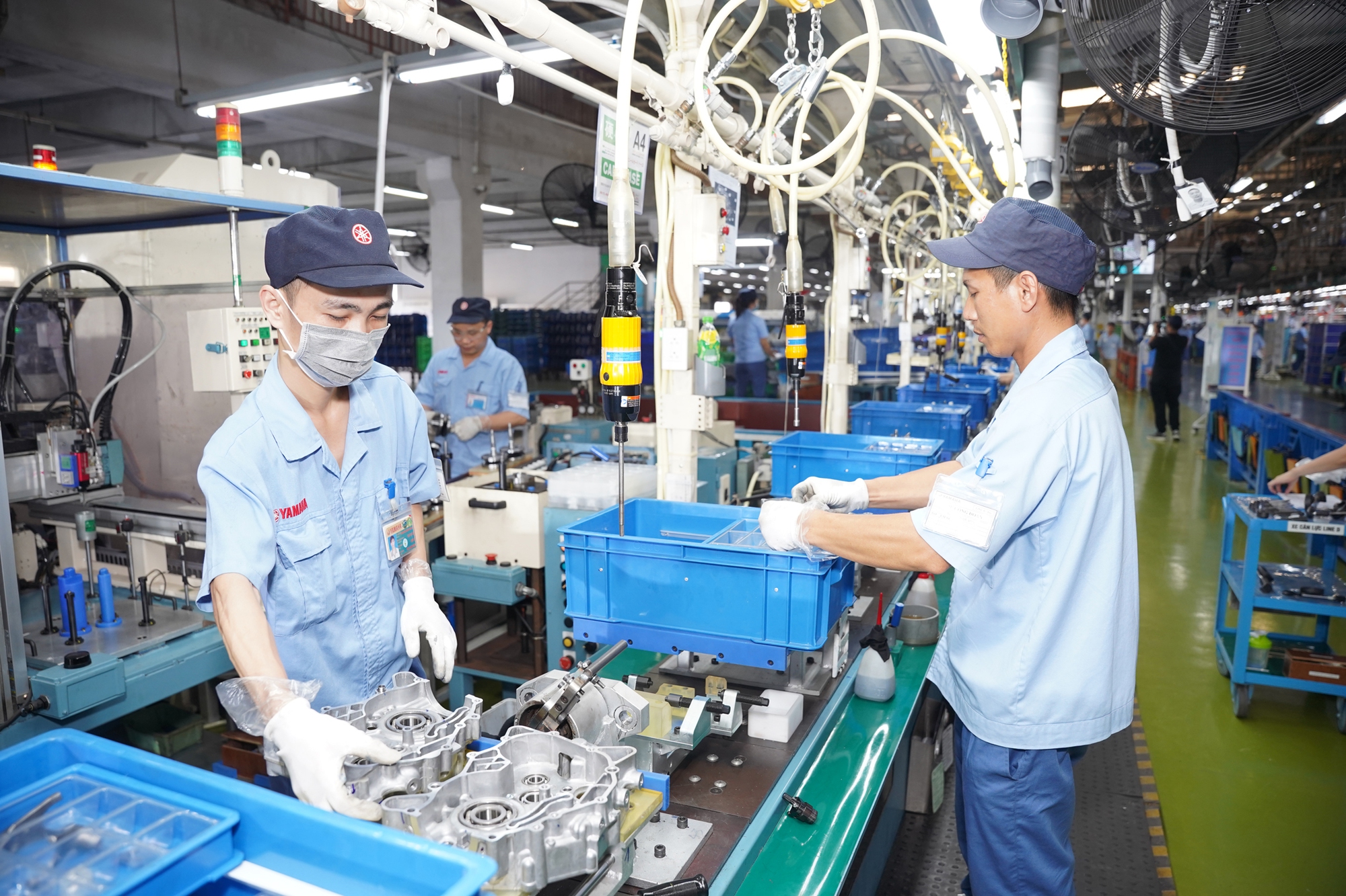 Xem dây chuyền lắp động cơ xe máy xuất khẩu tại Việt Nam: Ít nhất 400 chiếc/ngày, đóng bao bì cẩn thận - Ảnh 1.