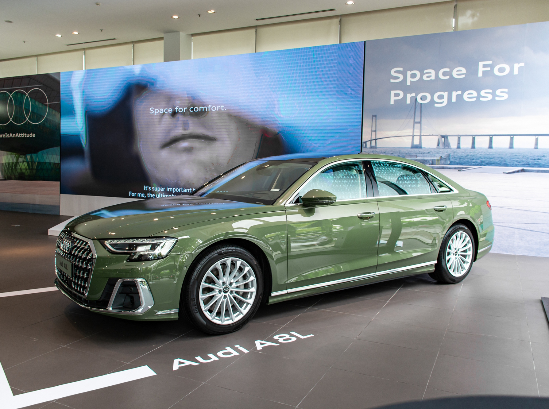 Audi giảm giá cao nhất 441 triệu đồng, 'tất tay' đấu BMW và Mercedes-Benz - Ảnh 2.