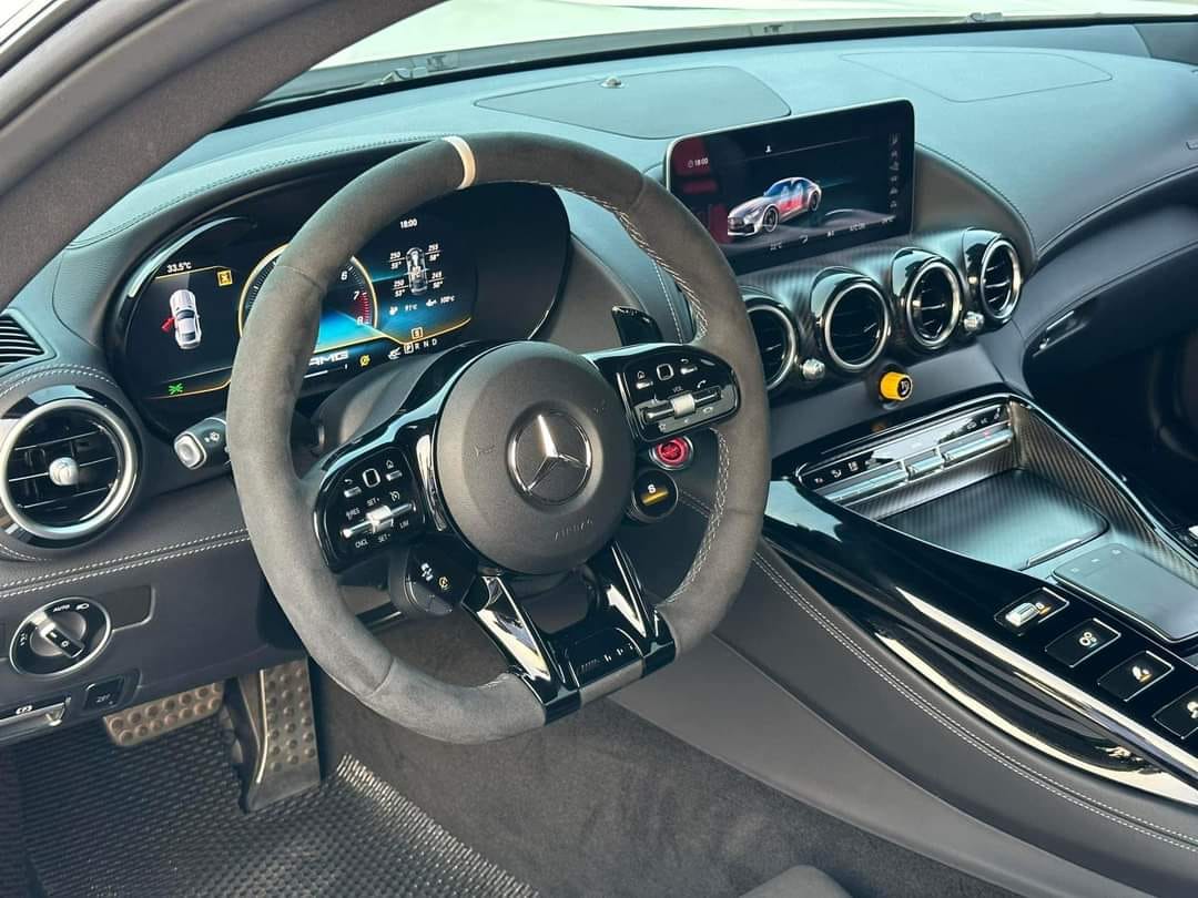 Bán Mercedes-AMG GT R hàng hiếm mới đi 1.400km, người bán chia sẻ: ‘Tiết kiệm gần 3 tỷ’ - Ảnh 4.