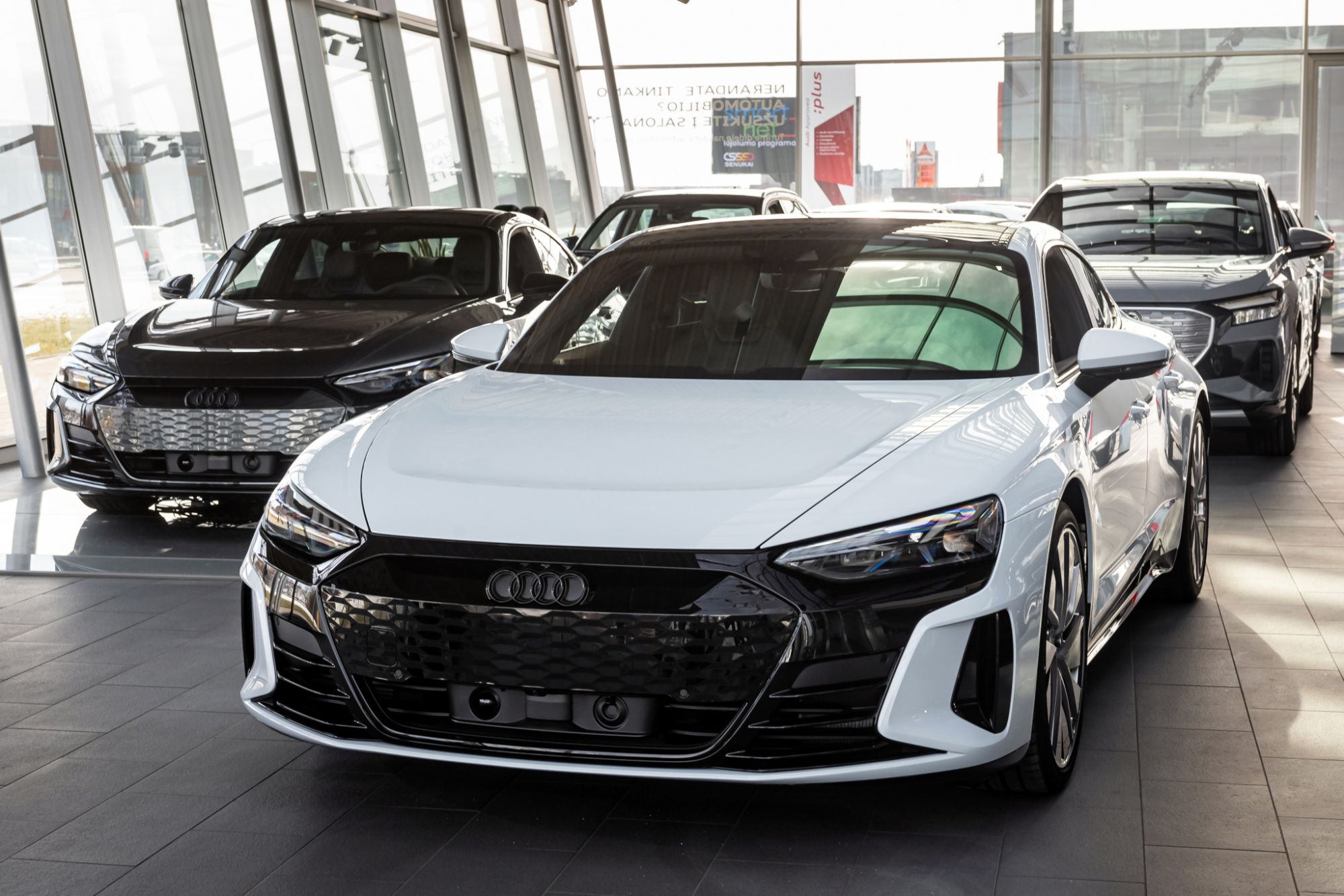 Audi tính mua khung gầm ô tô Trung Quốc để tiết kiệm tiền và thời gian phát triển - Ảnh 1.