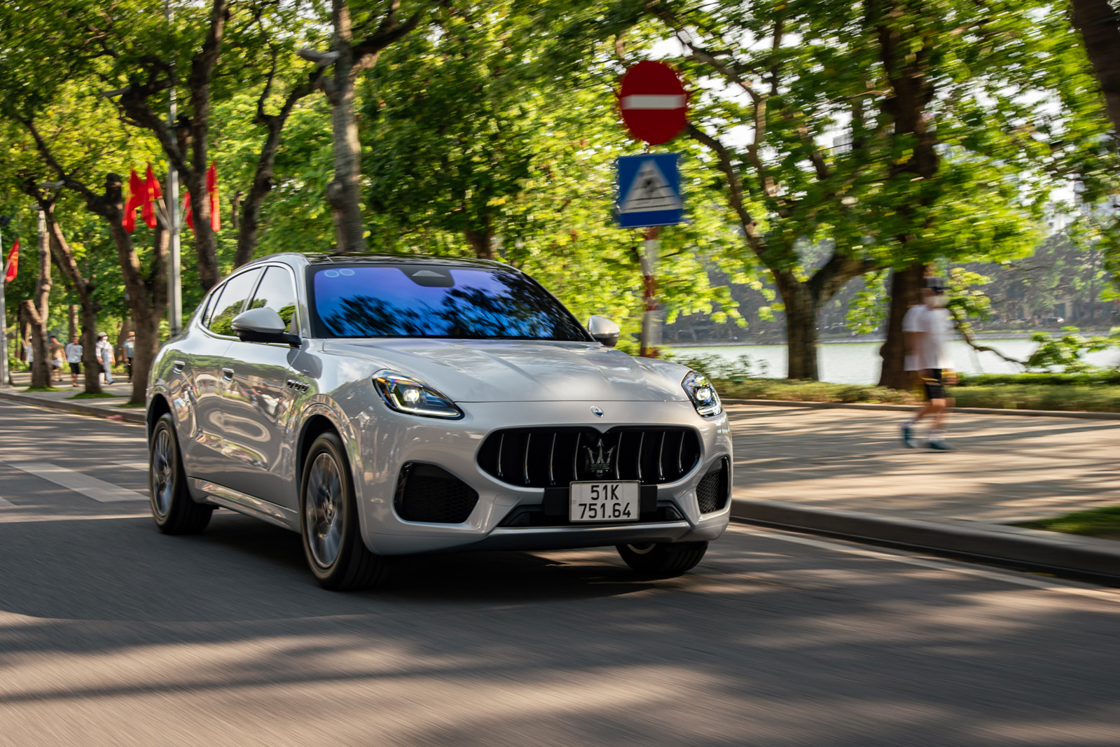 Đừng so Macan vì Maserati Grecale quá khác biệt, trải nghiệm ở phố mới thấy kiểu thể thao Ý hợp đường sá Việt Nam thế nào - Ảnh 5.