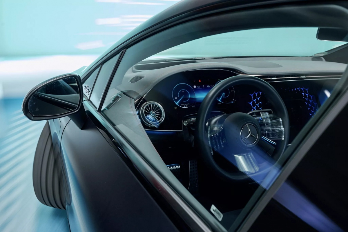 Mercedes EQE có thể tự động đỗ xe mà không cần người lái - Ảnh 3.