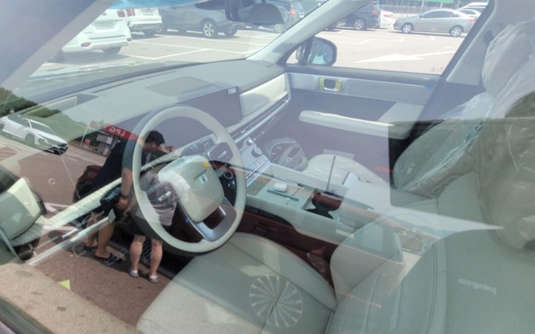 Hyundai Santa Fe mới lộ diện trên đường vận chuyển, khách Việt thêm sốt sắng chờ ngày được nhìn thực tế - Ảnh 3.