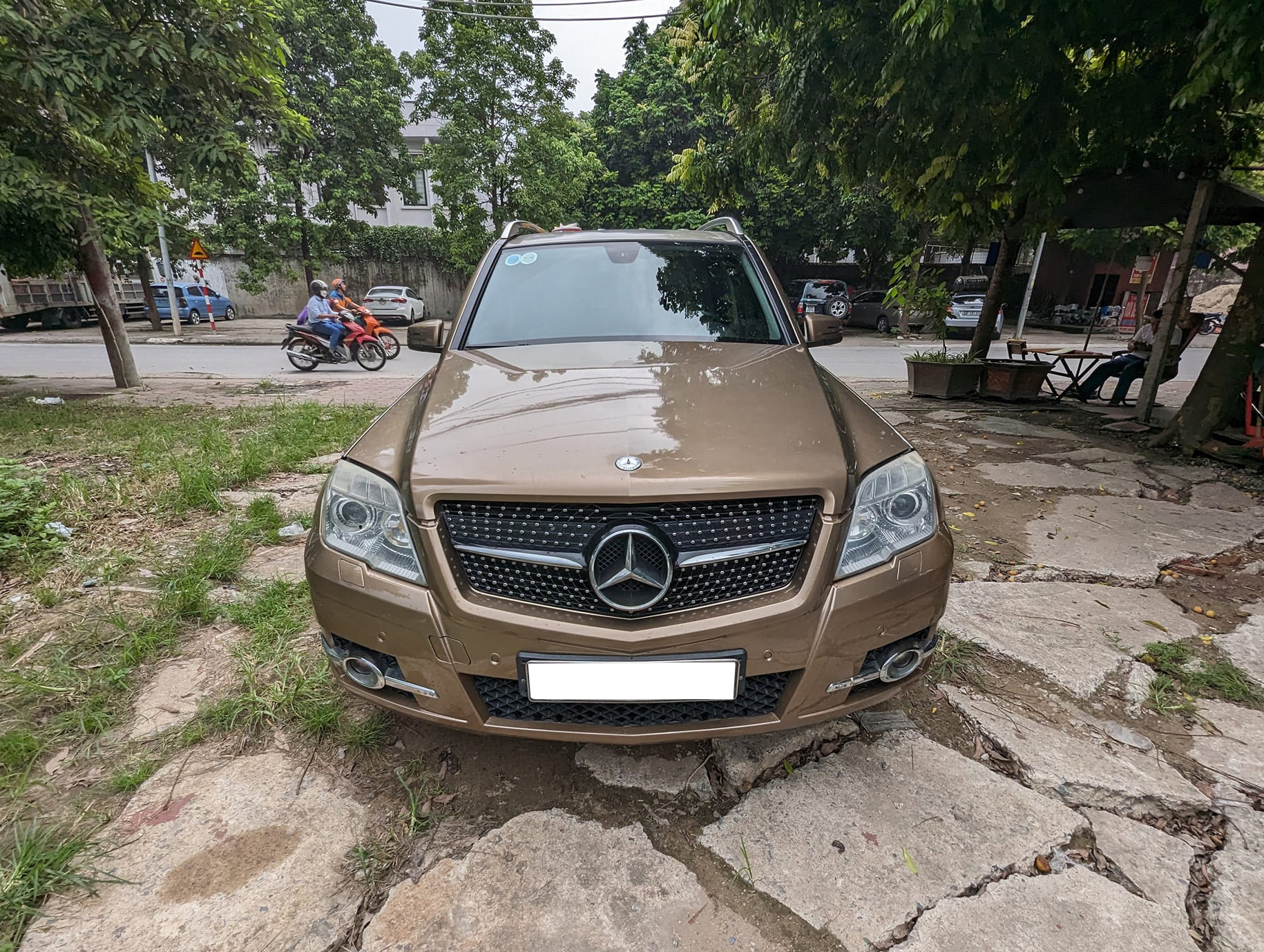 Bán Mercedes-Benz GLK odo 130.000 km giá 360 triệu đồng, chủ xe chia sẻ: ‘Phụ tùng thay thế đã tốn 250 triệu’ - Ảnh 1.