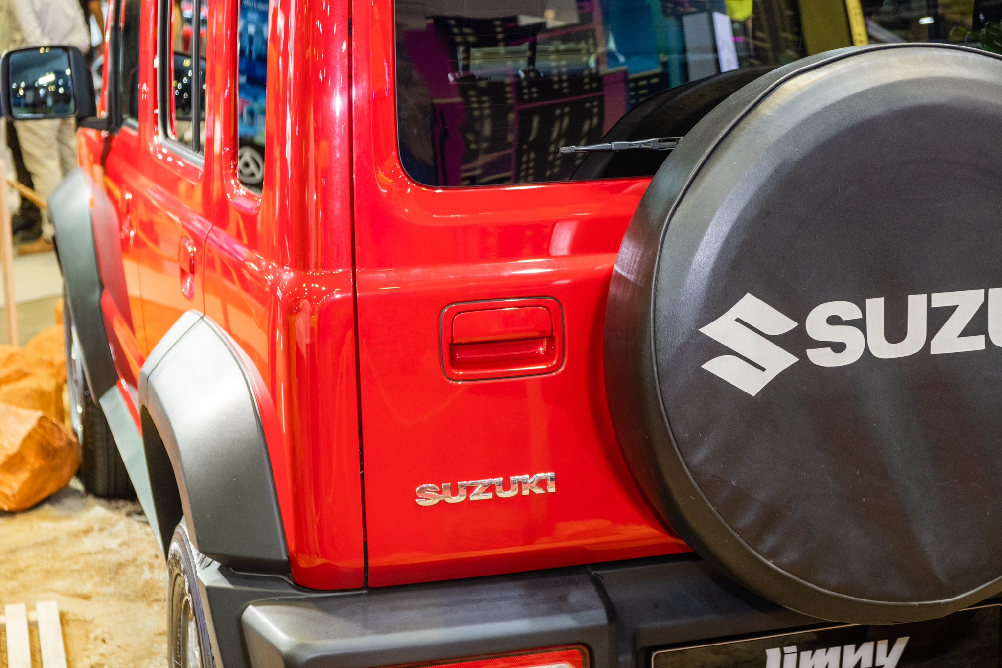Xem thử Suzuki Jimny 5 cửa sắp bán tại ĐNÁ: Thực dụng hơn, nhiều khách Việt đang mong chờ - Ảnh 6.