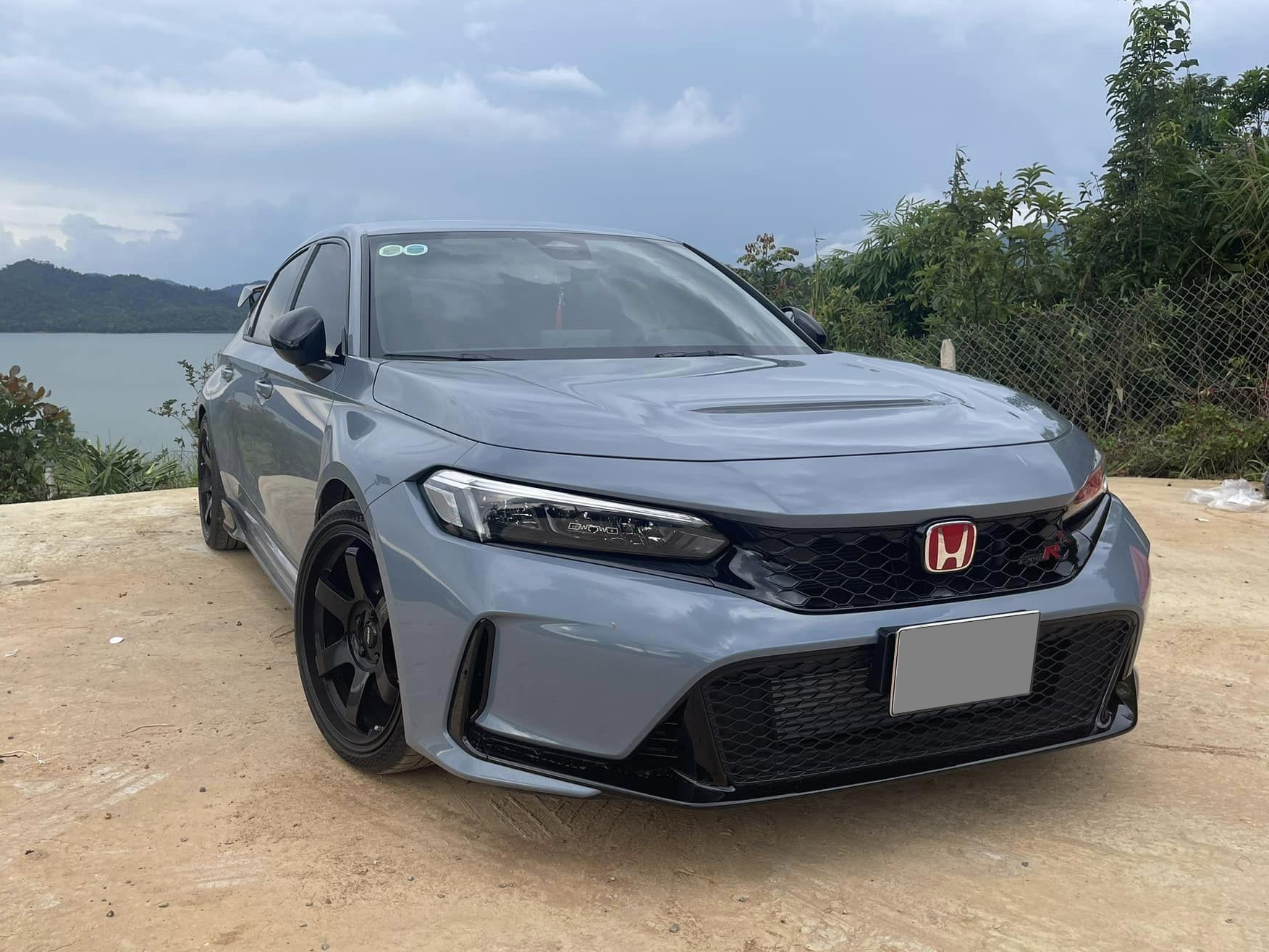 Hàng hiếm Honda Civic Type R rao bán đắt hơn xe mới: Đã nâng cấp một số món độ - Ảnh 1.