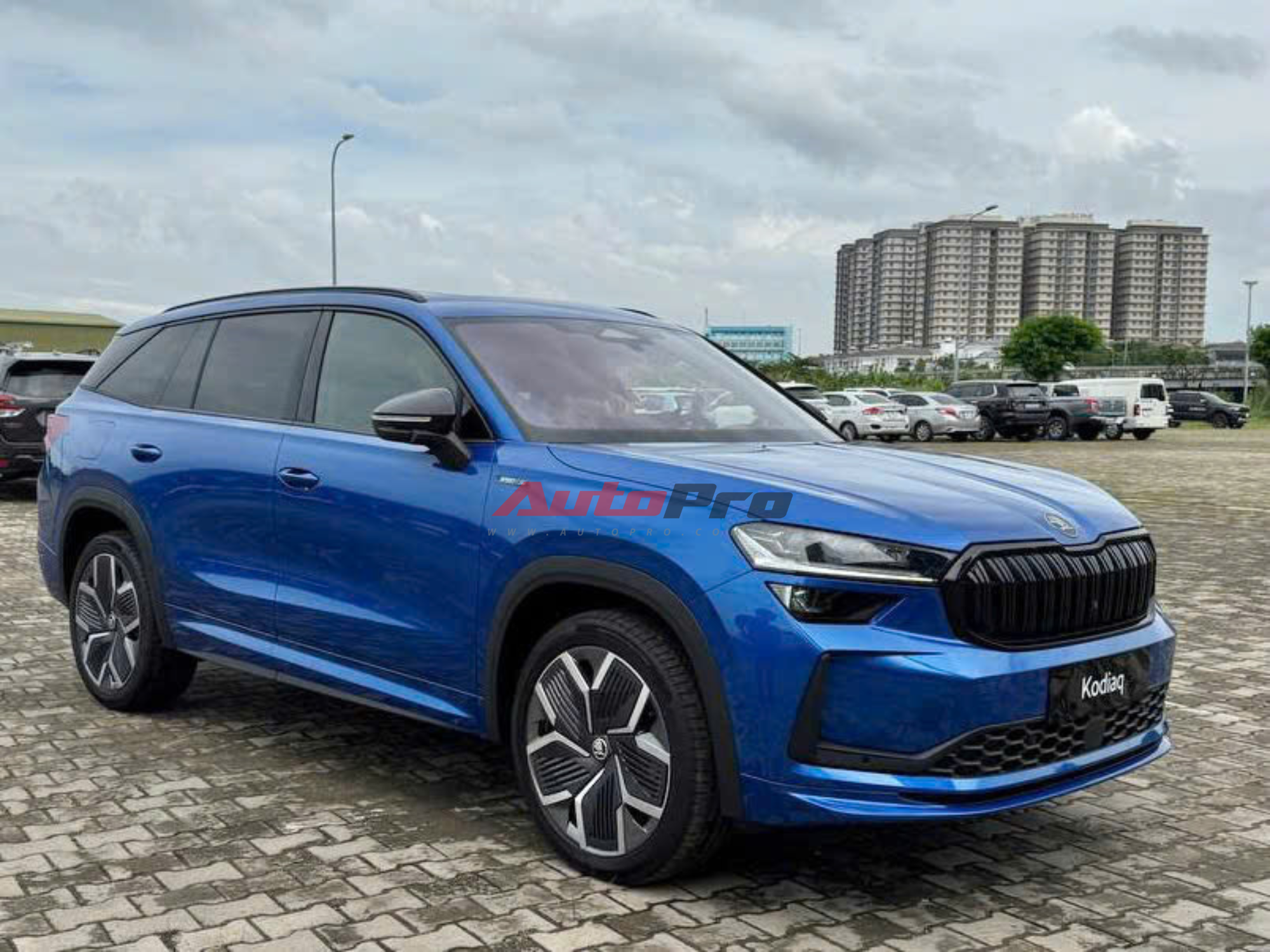 Tóm gọn Skoda Kodiaq đời mới sắp ra mắt tại VMS 2024: Động cơ mạnh hơn, hai màn hình lớn, có ADAS, cạnh tranh Santa Fe- Ảnh 2.