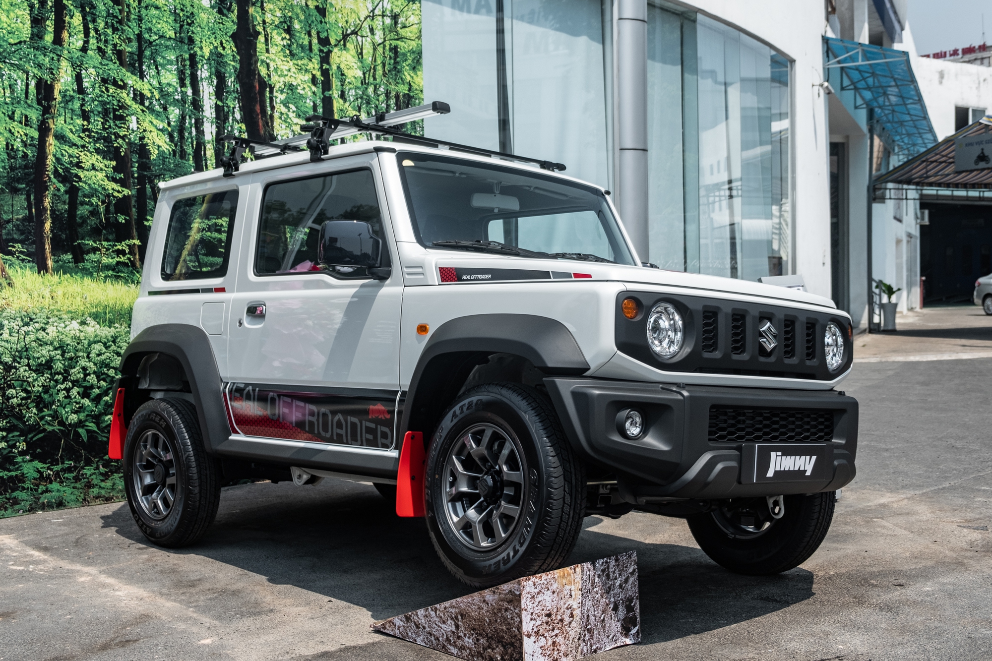 Đại lý giảm giá Suzuki Jimny xuống còn hơn 700 triệu đồng, ngang ngửa Xforce bản ‘full’- Ảnh 4.