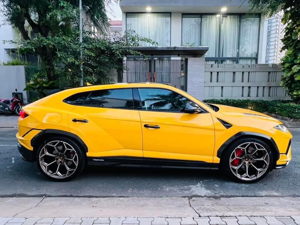 Lamborghini Urus Performante từng của vợ chồng Đoàn Di Băng được rao bán: Xe mới chạy 3.000 km, rẻ hơn mua mới 3 tỷ đồng- Ảnh 12.