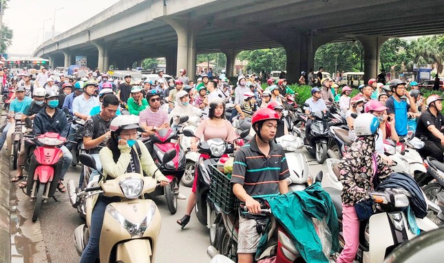 Hà Nội: Quận Hoàn Kiếm sẽ là khu vực đầu tiên thí điểm hạn chế xe gây ô nhiễm- Ảnh 1.