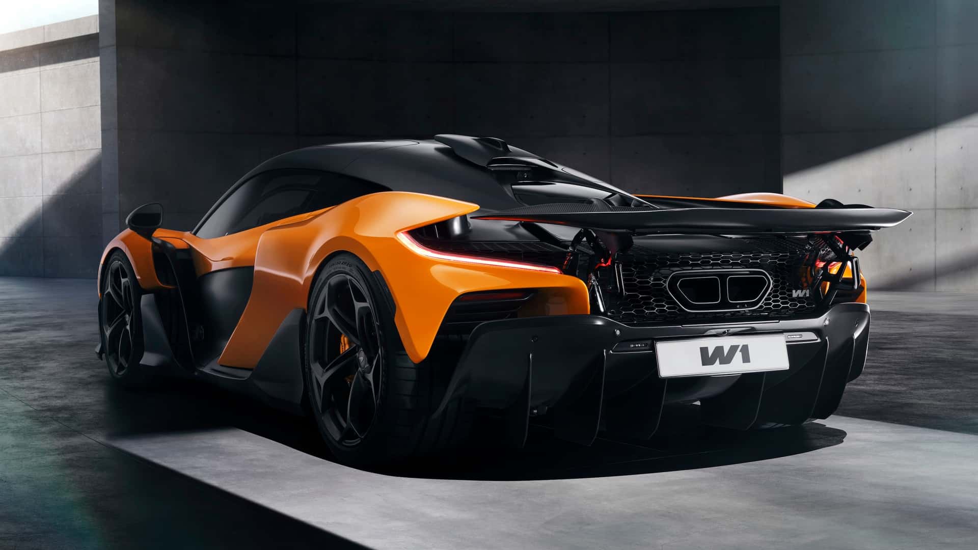 McLaren W1 - Siêu xe nhanh nhất, mạnh nhất lịch sử hãng với 1.258hp, sản xuất giới hạn 399 chiếc- Ảnh 4.