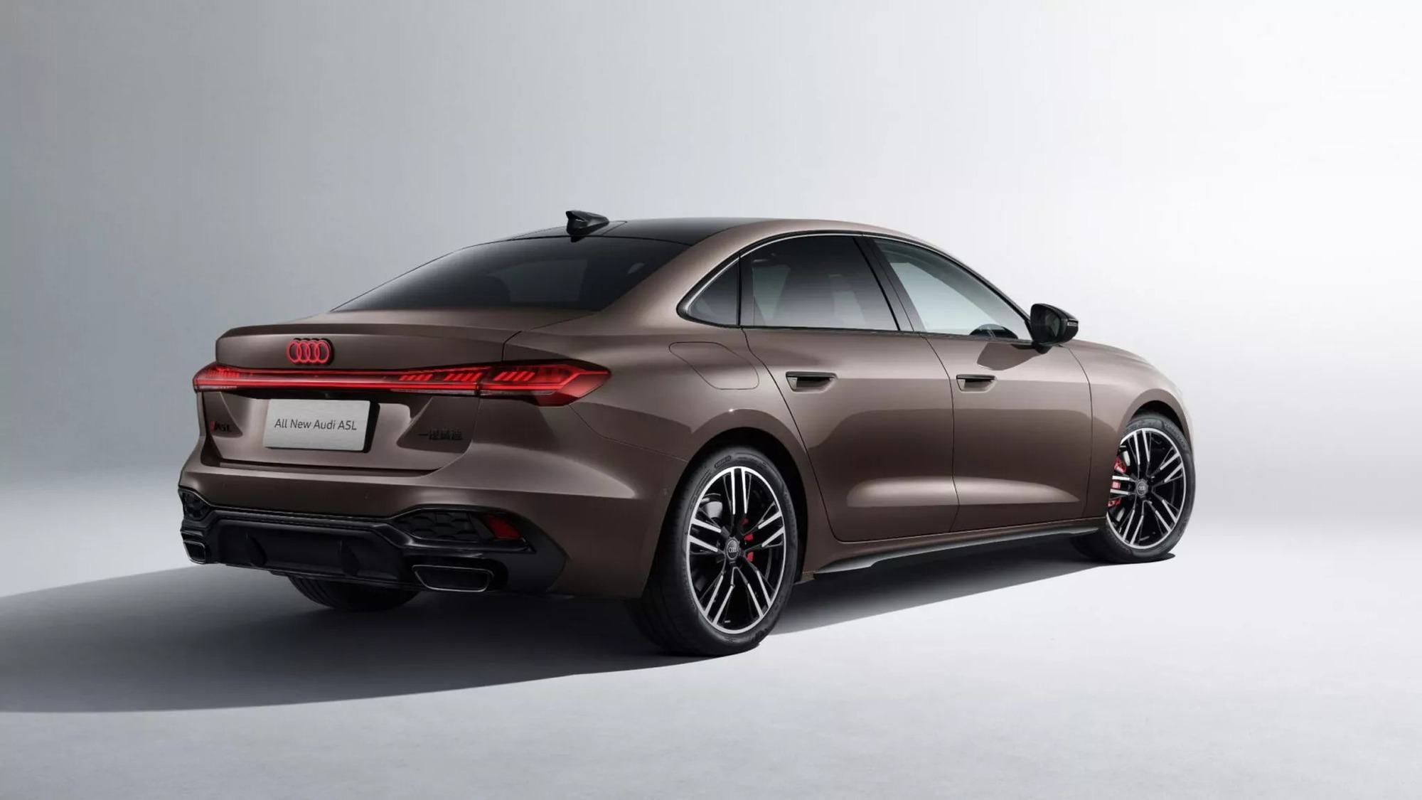 Audi A5L ra mắt: Dài hơn để chiều các ông chủ, 3 màn hình, máy hybrid, thay thế A4 đối đầu BMW 3-Series- Ảnh 6.