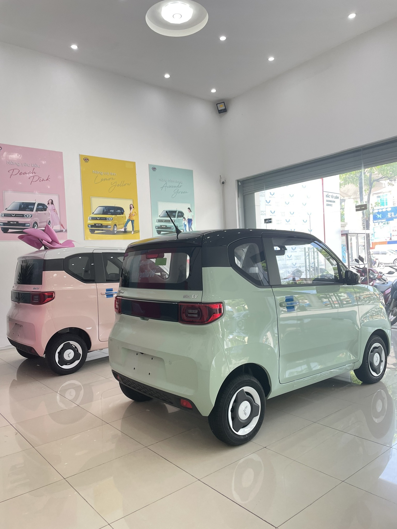 Đại lý xả kho Wuling Mini EV 2023 còn 185 triệu đồng, chỉ nhình một chút so với xe máy tay ga cao cấp- Ảnh 2.