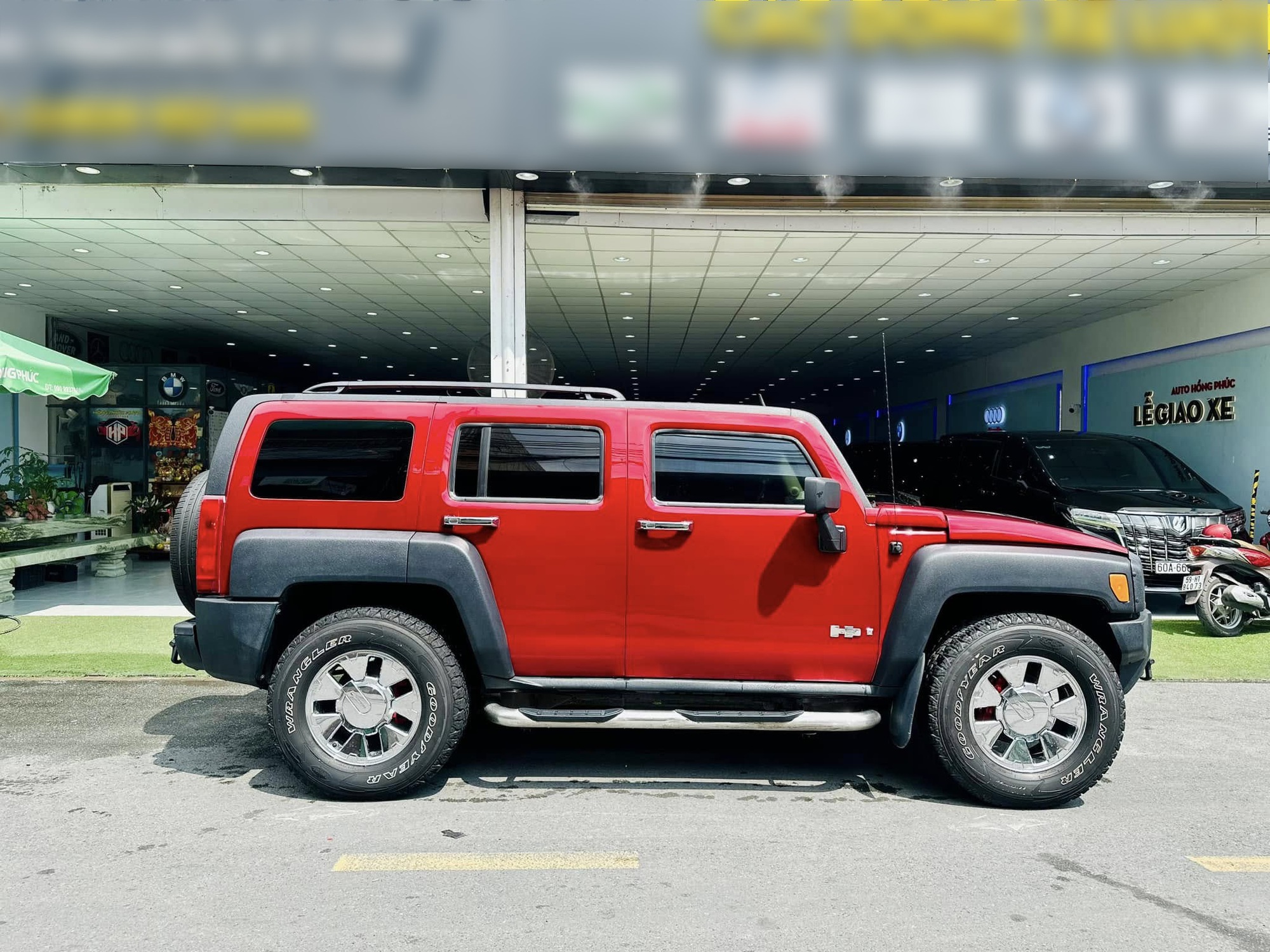 Hàng hiếm Hummer H3 sau 20 năm vẫn có giá ngang Santa Fe ‘đập hộp’: Đã độ màn hình, âm thanh hơn 100 triệu- Ảnh 3.