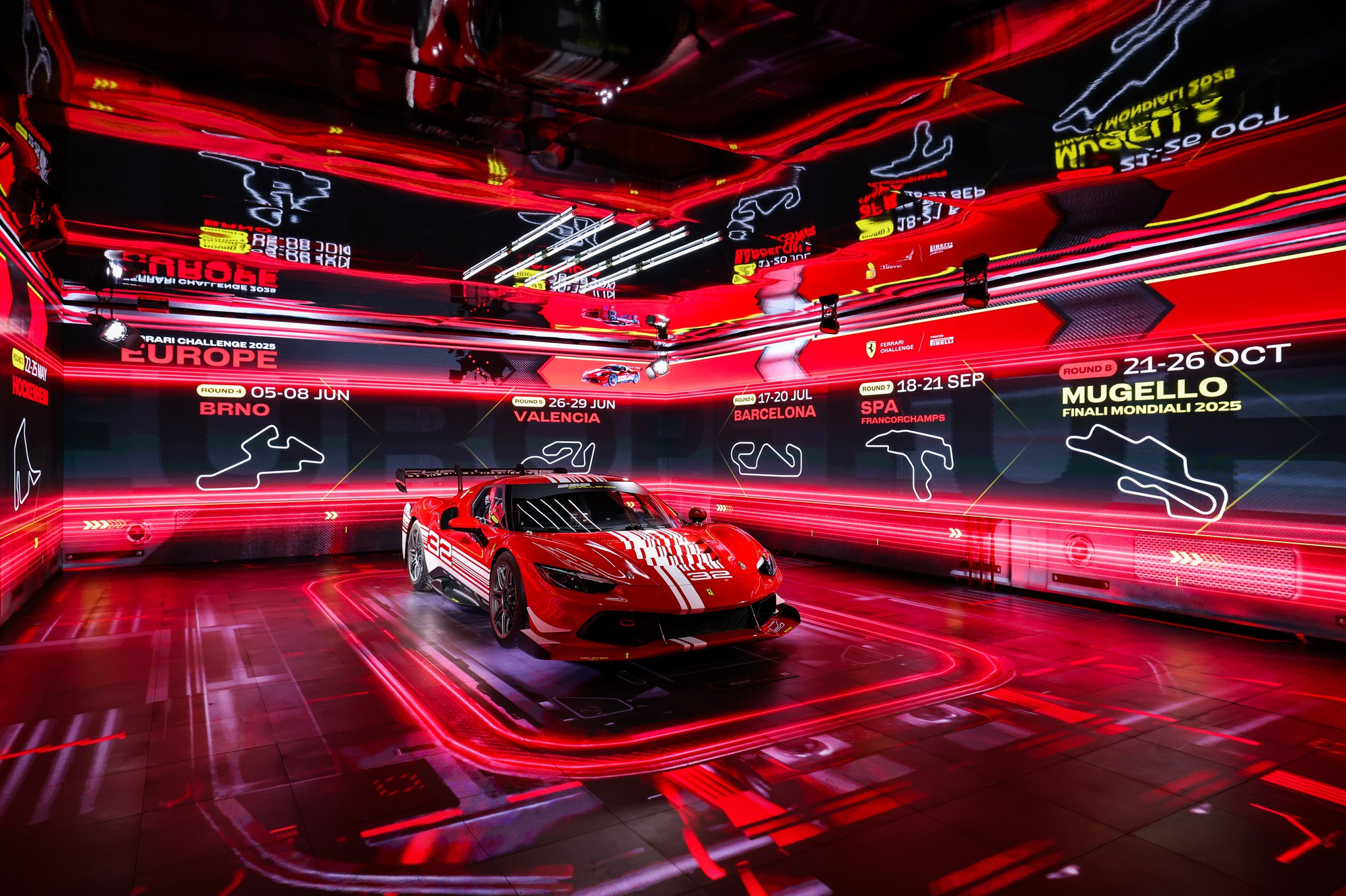 Universo Ferrari 2024 - Triển lãm siêu xe ‘đẹp không góc chết’- Ảnh 10.