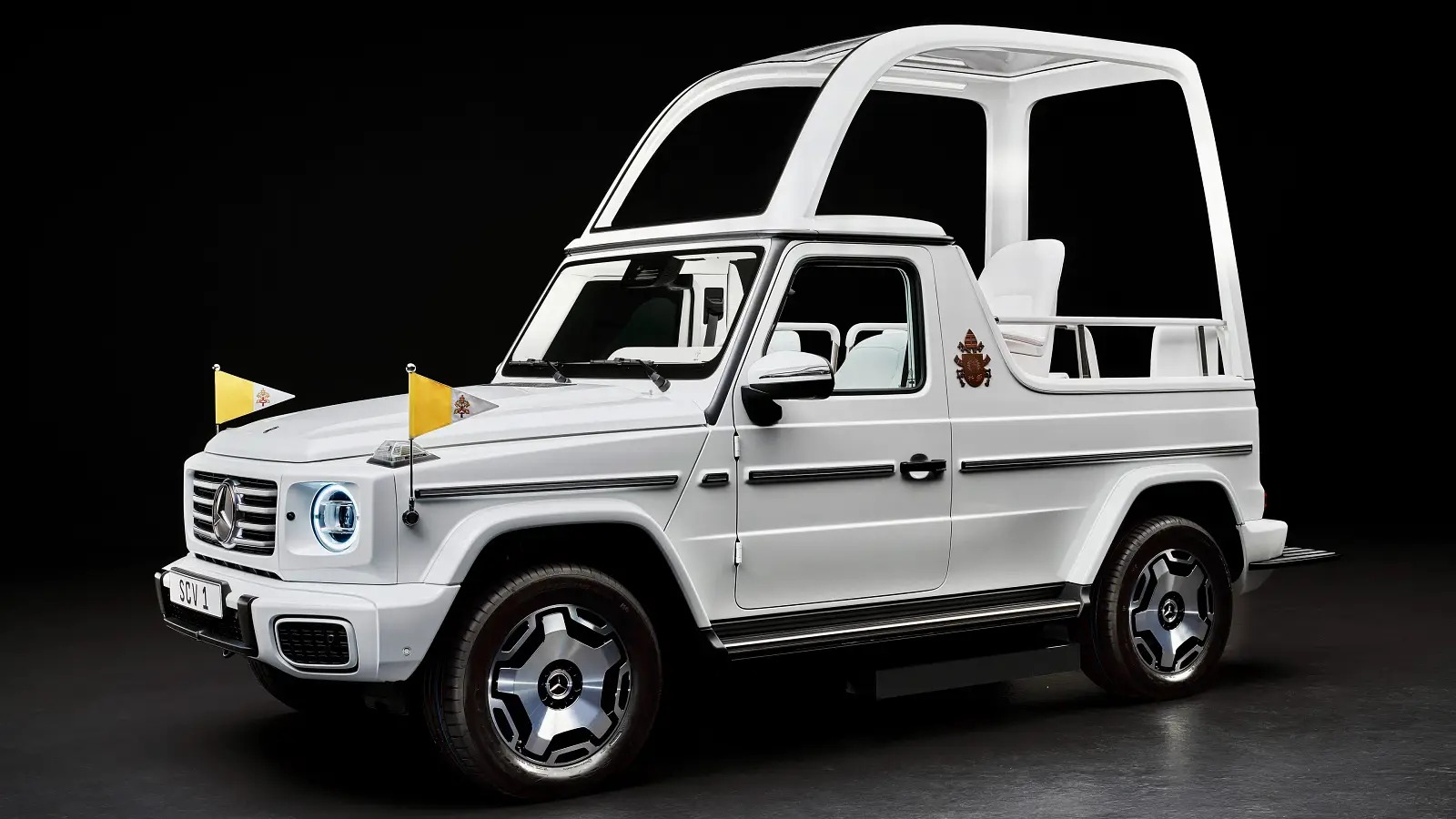 Mercedes-Benz tặng G-Class điện cho Giáo hoàng làm xe di chuyển: Thiết kế lạ mắt, dễ là chiếc Popemobile mạnh nhất lịch sử- Ảnh 4.