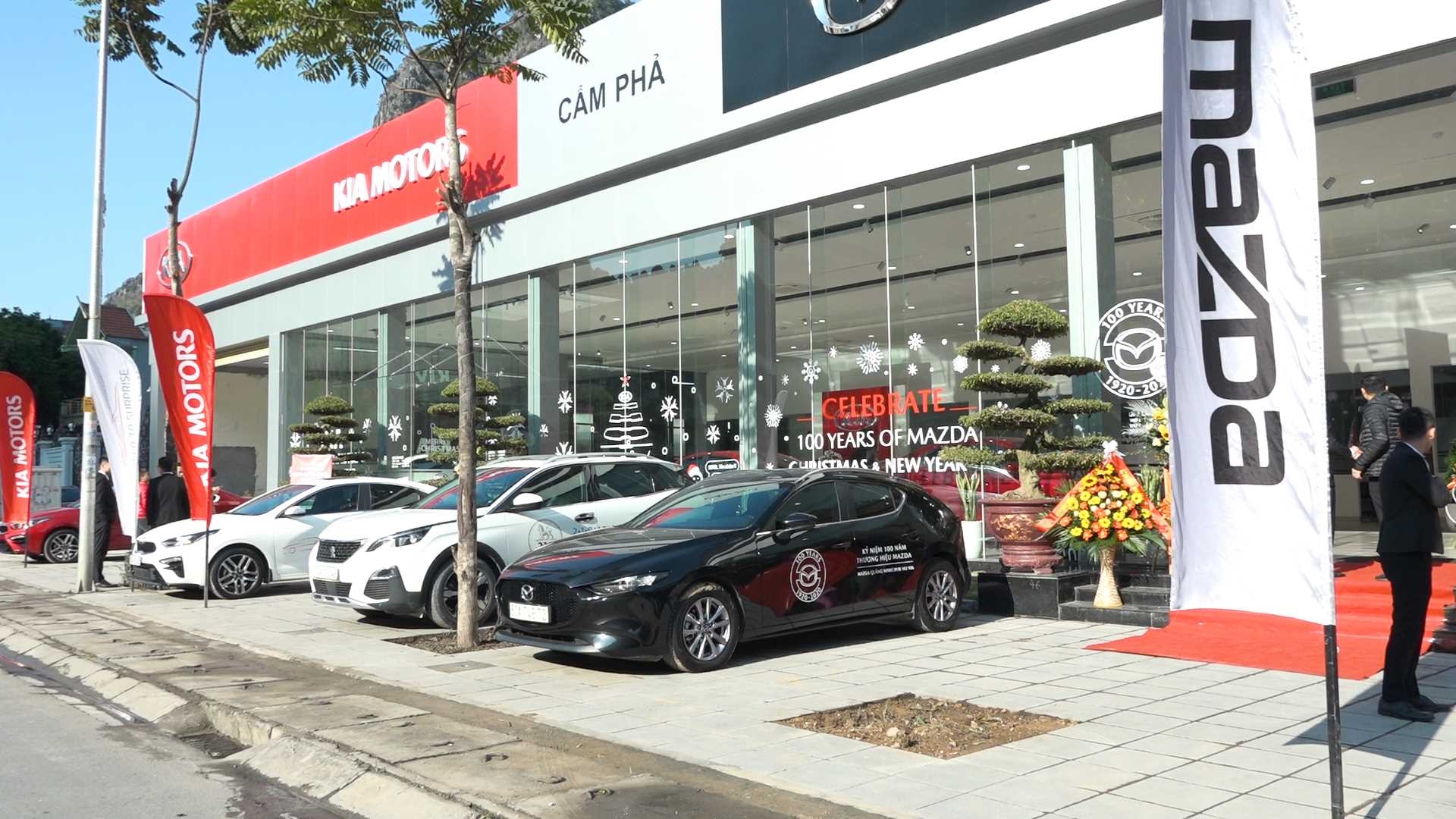 Các bộ đôi mở showroom ô tô 'liền kề': Omoda kết hợp Jaecoo, Kia-Mazda vừa cạnh tranh, vừa kéo nhau vào top doanh số- Ảnh 6.