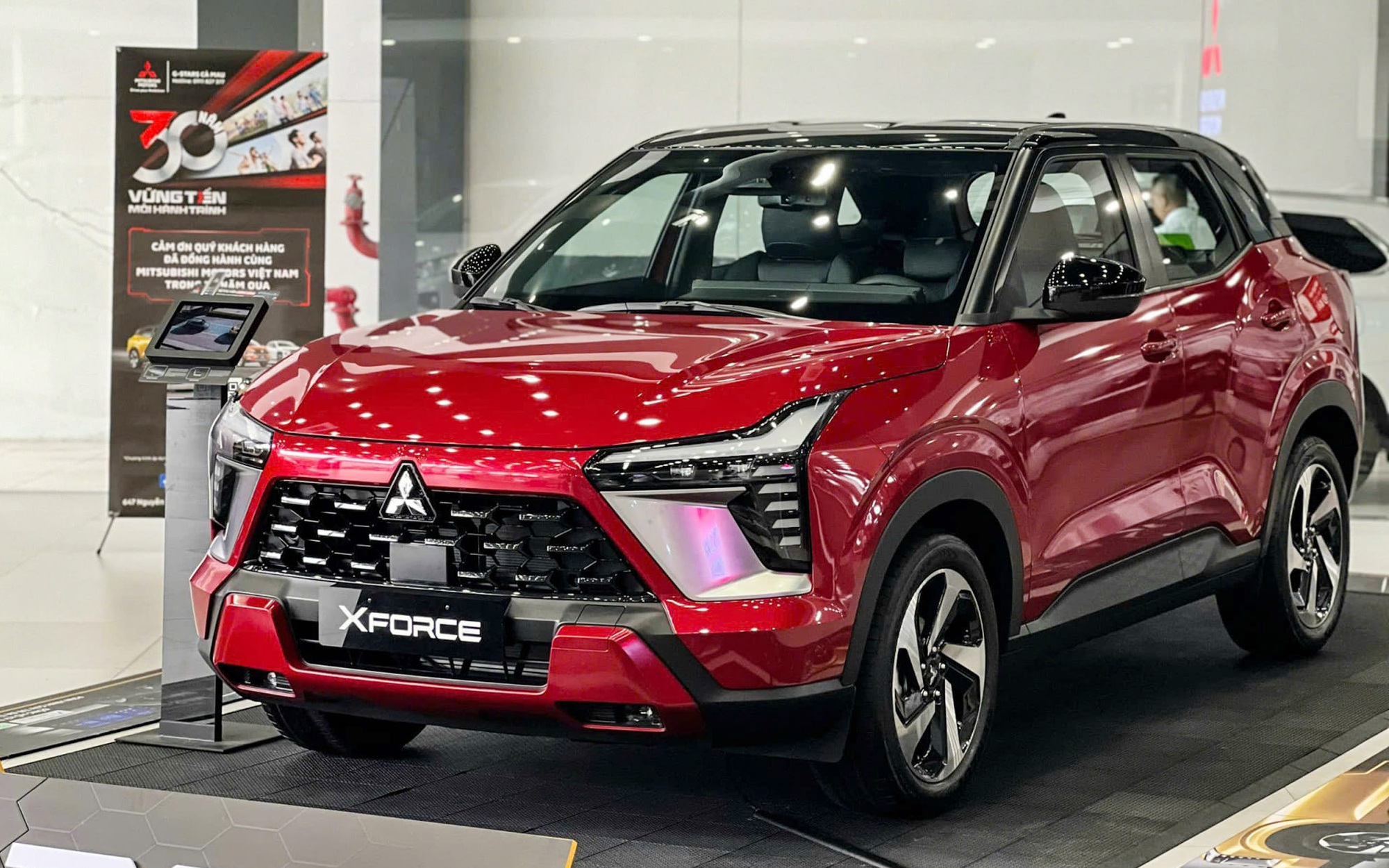 Cuộc đua 'vua doanh số' năm 2024: VinFast VF 5 