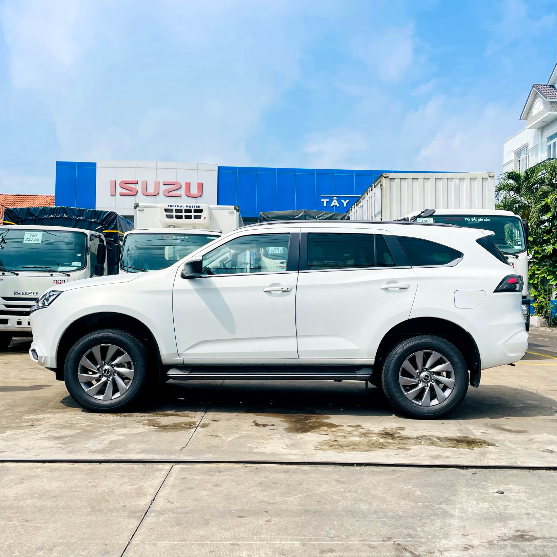 Isuzu mu-X lại xả kho: Giá giảm 240 triệu đồng, khởi điểm từ 1,01 tỷ, ngang Tucson, Sportage bản cao- Ảnh 7.