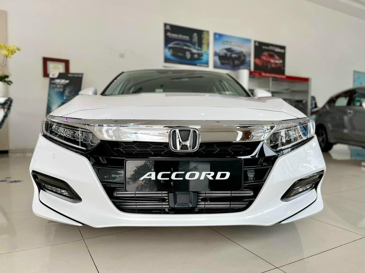 Honda Accord giảm giá 250 triệu tới tận Tết Nguyên đán, quyết thoát khỏi nhóm xe bán chậm- Ảnh 5.