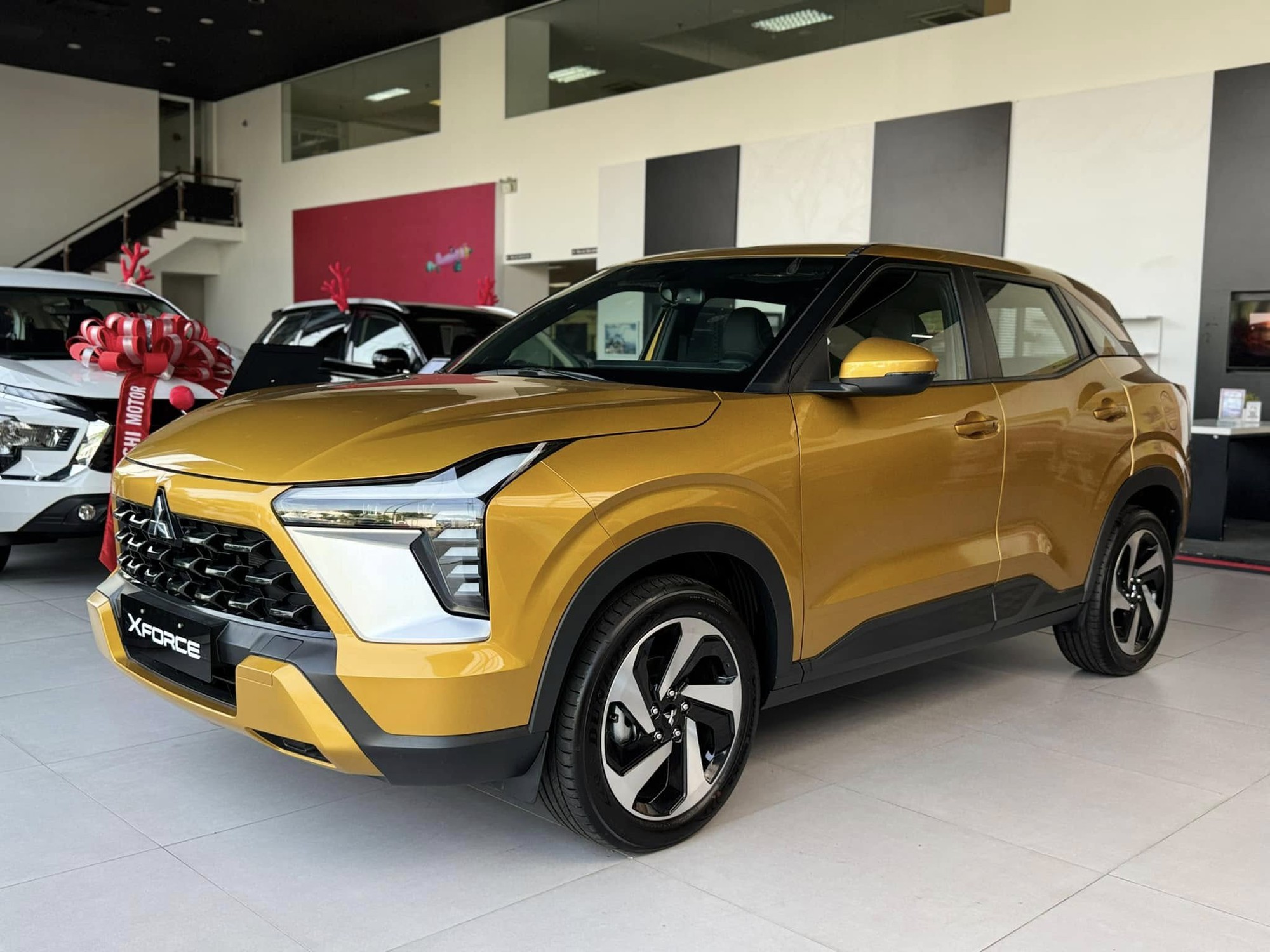 Loạt xe lần đầu đến Việt Nam năm 2024: VF 3, Xforce mới ra đã thành hiện tượng, Jimny từng 'kèm lạc' đã phải giảm giá- Ảnh 3.