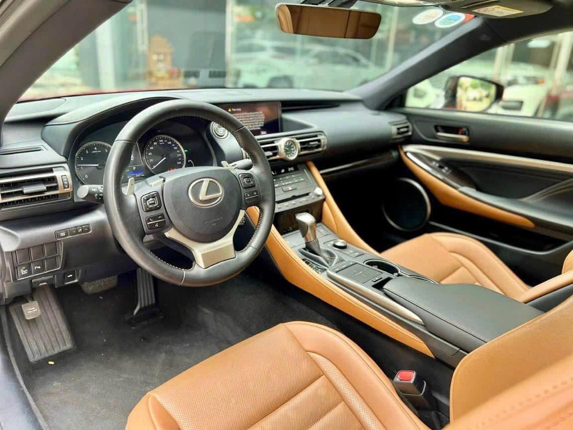 Lexus RC 300 ‘siêu lướt’ 9.000km được chào giá 1,9 tỷ, bằng hơn nửa giá lăn bánh niêm yết sau 5 năm- Ảnh 3.