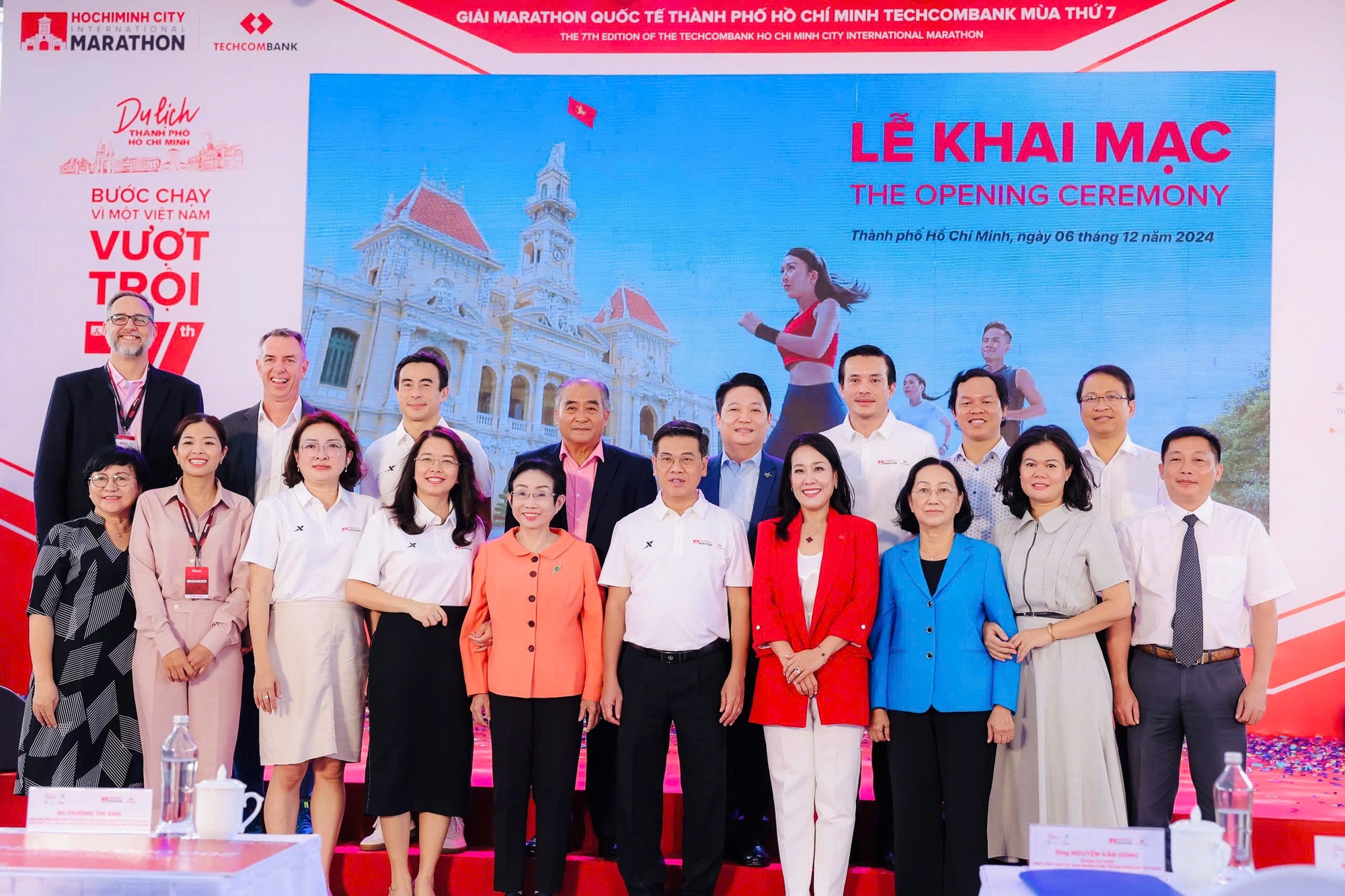 Khai mạc giải marathon quốc tế TP.HCM Techcombank lần thứ 7: Số lượng vận động viên tham gia kỷ lục, nhiều hoạt động bên lề hấp dẫn- Ảnh 2.