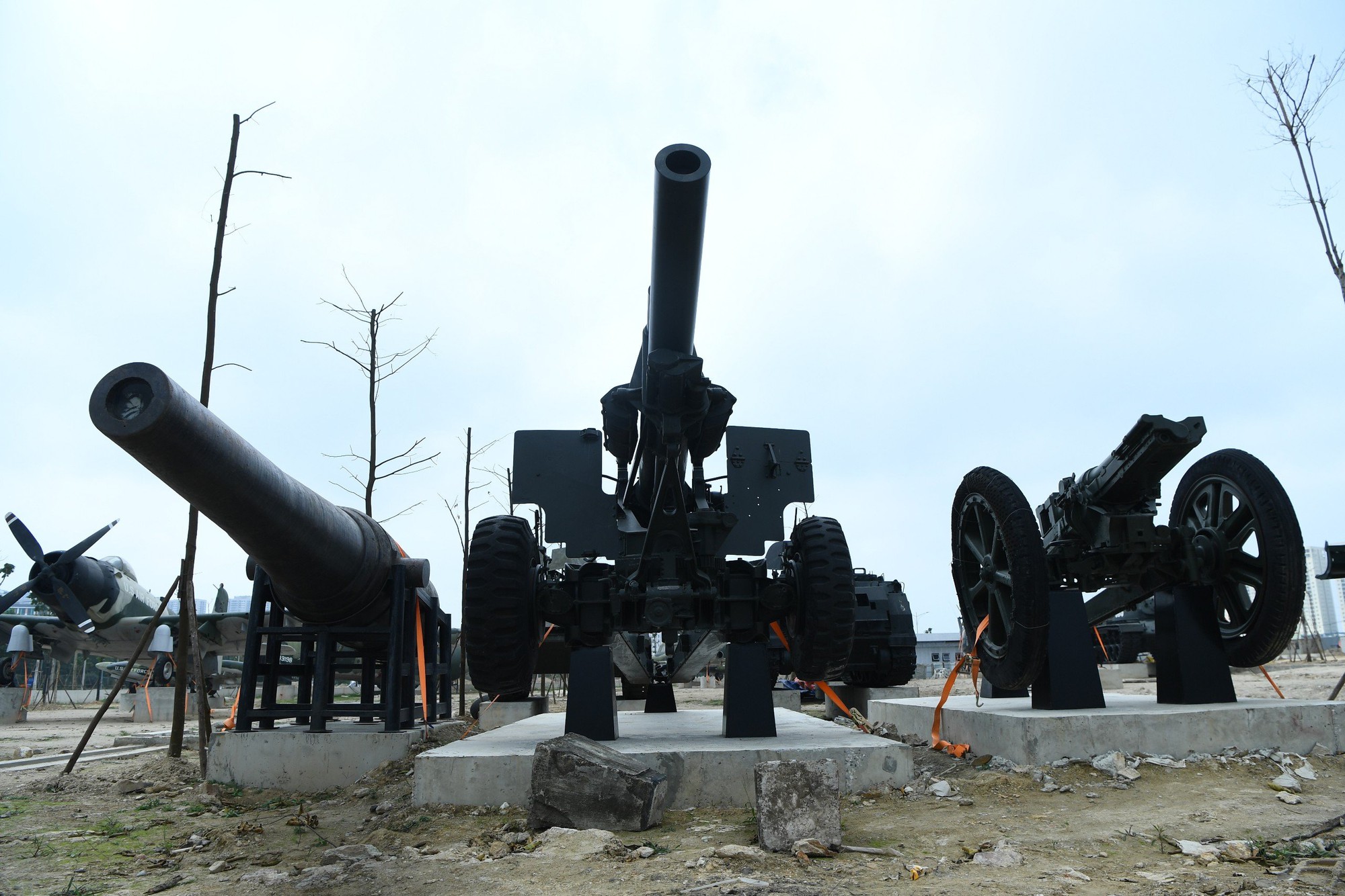 Khám phá loạt máy bay, xe tăng, khí tài quân sự 'khủng' tại bảo tàng rộng 740.000m2 ở Hà Nội - Ảnh 13.