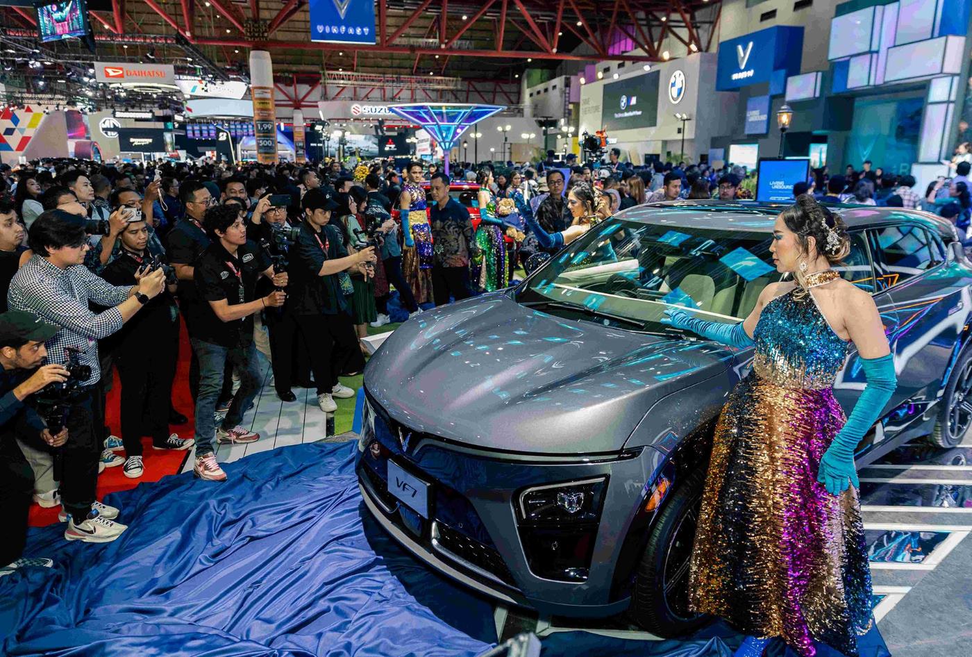 VinFast giành cú đúp giải thưởng tại Triển lãm ô tô Quốc tế Indonesia 2024 - Ảnh 4.