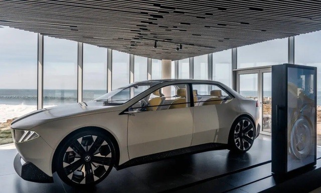 Sản xuất xe điện trên cùng dây chuyền xe xăng, BMW từng bị các chuyên gia chê 'vụng về' giờ bất ngờ thắng lớn, thành ngôi sao trên thị trường - Ảnh 2.