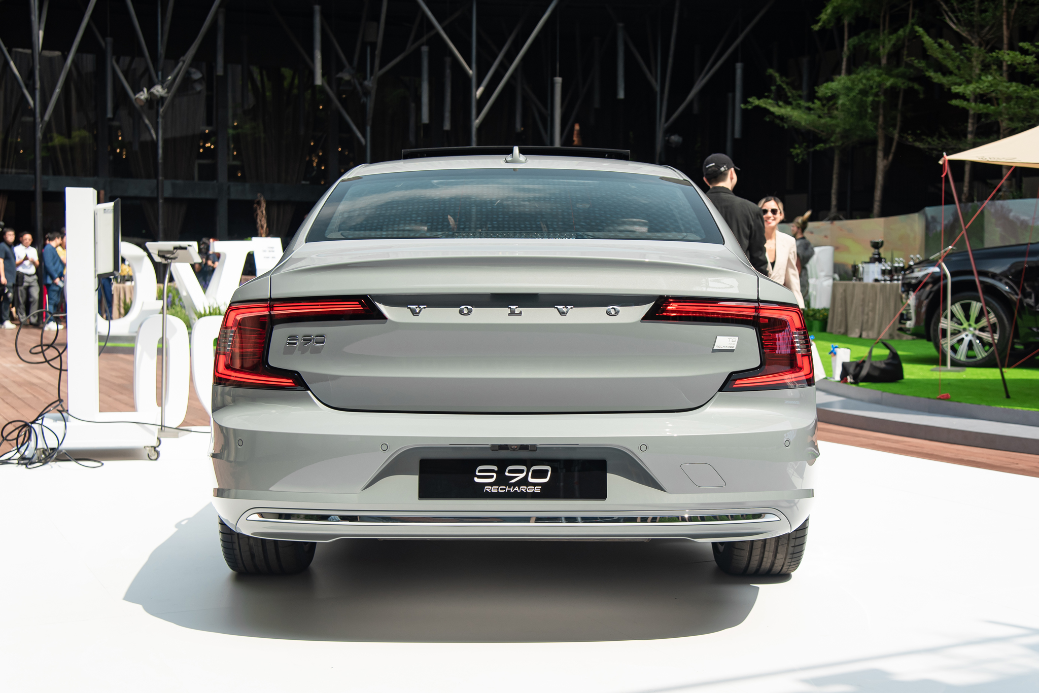Chi tiết Volvo S90 Recharge vừa ra mắt: Giá 2,89 tỷ đồng, sedan hạng sang cỡ trung rộng và mạnh nhất Việt Nam - Ảnh 11.