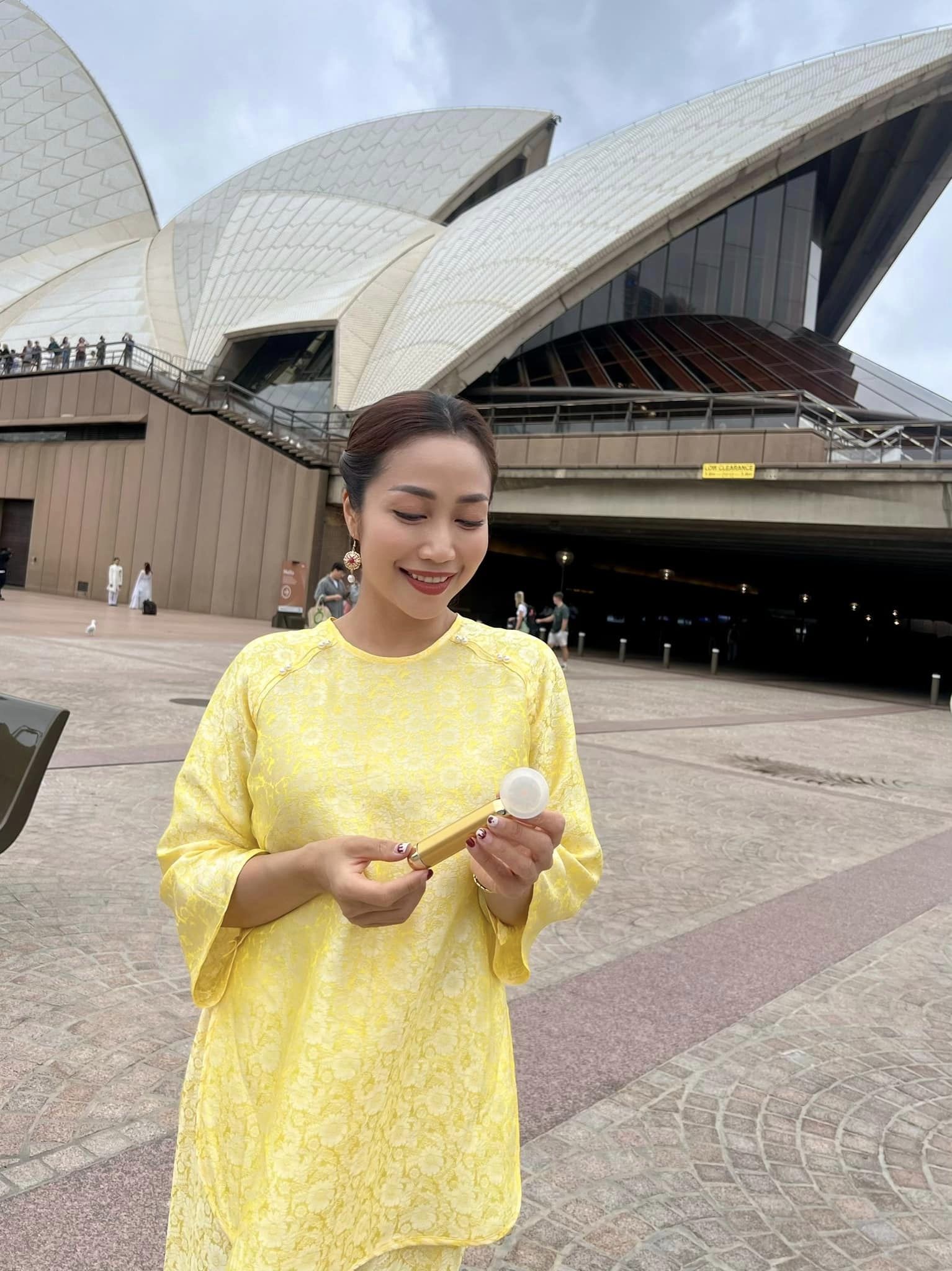 Ốc Thanh Vân tiết lộ cuộc sống khác biệt tại Úc, hằng ngày phải tự chạy xe giao hàng online- Ảnh 3.