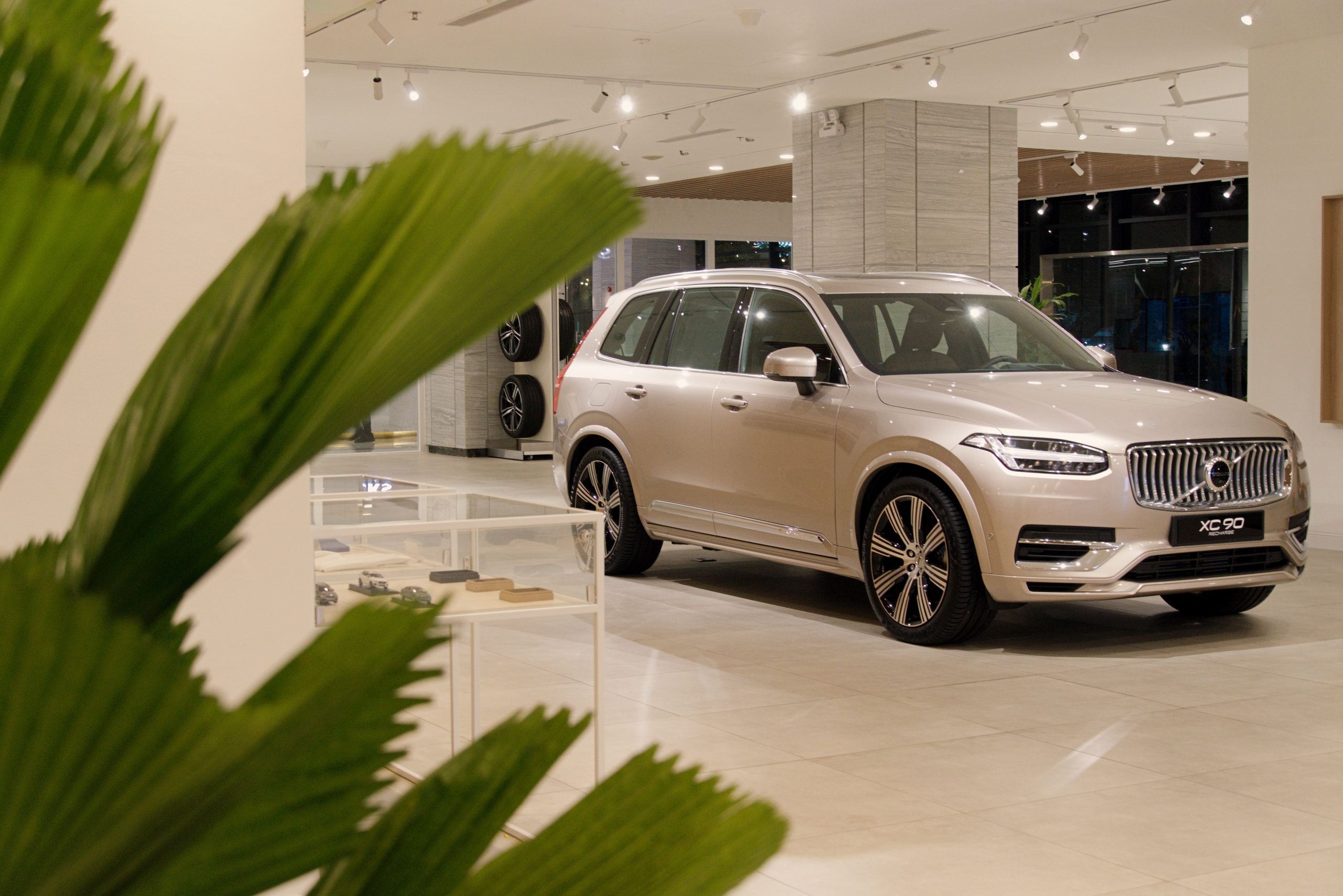 Bên trong downtown showroom đầu tiên của Volvo Việt Nam: Rộng gần 1.000 m2, vốn đầu tư hơn 1 triệu USD - Ảnh 4.
