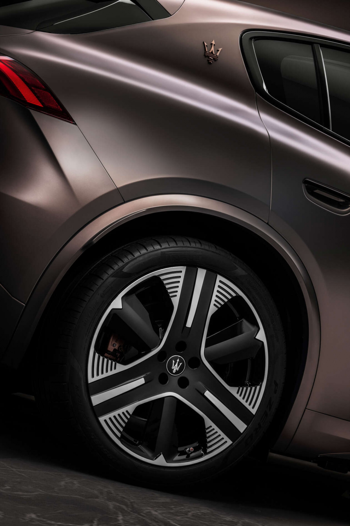 Chiêm ngưỡng Maserati Grecale Folgore 2024 - SUV điện công suất 550 mã lực - Ảnh 10.