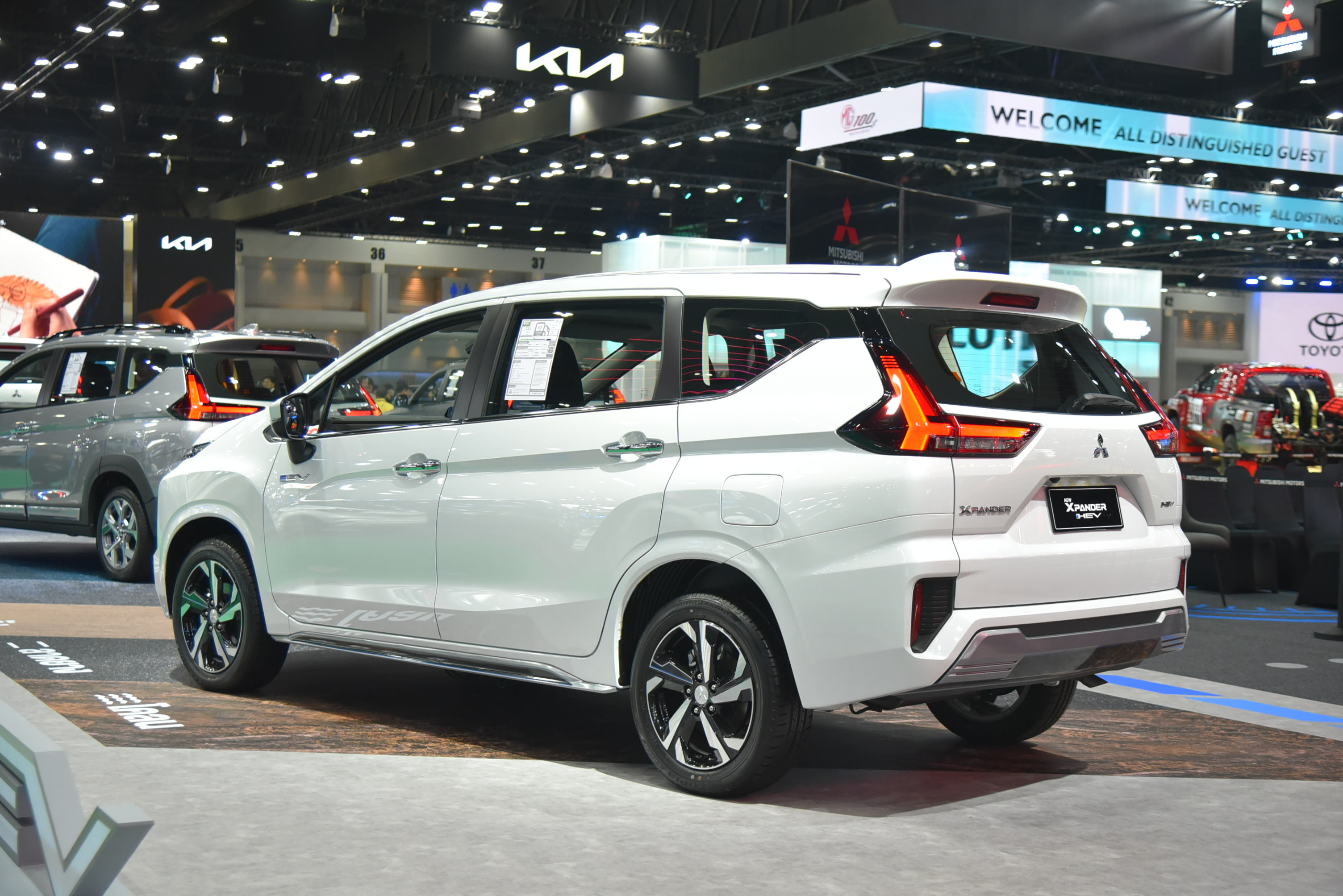 Mitsubishi Xpander HEV tham chiến Bangkok International Motor Show 2024 - Ảnh 4.