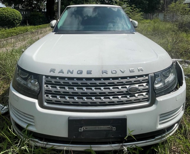 Tình trạng xe Lexus LX 570, Range Rover giảm giá cả tỷ vẫn ế - Ảnh 2.