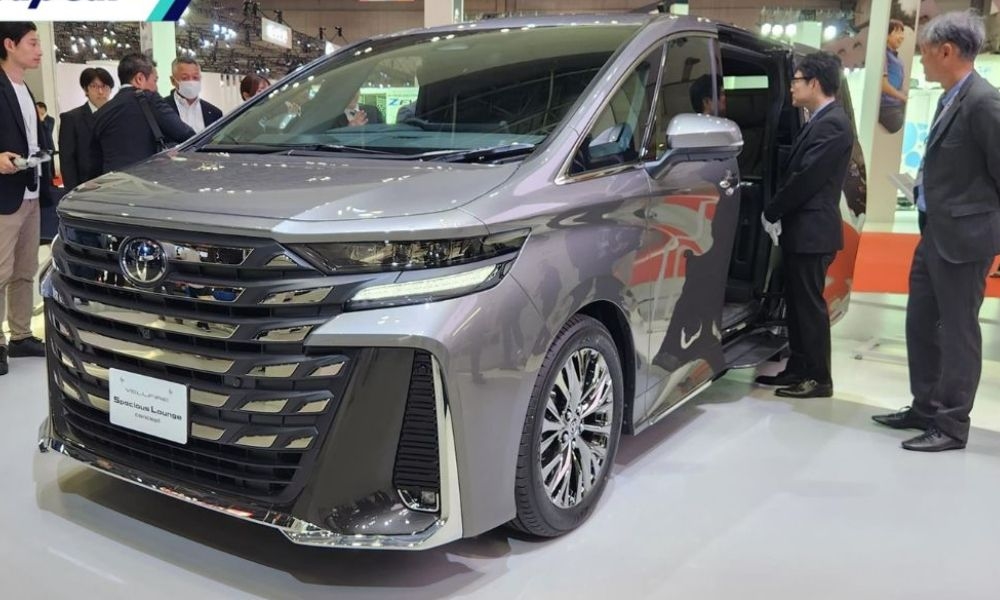 Toyota Alphard mới ra thế hệ mới đã sắp có nâng cấp đáng giá: Vừa thêm bản tiêu chuẩn mới giá rẻ hơn, lại bổ sung bản cao cấp rộng rãi như khoang hạng nhất - Ảnh 4.