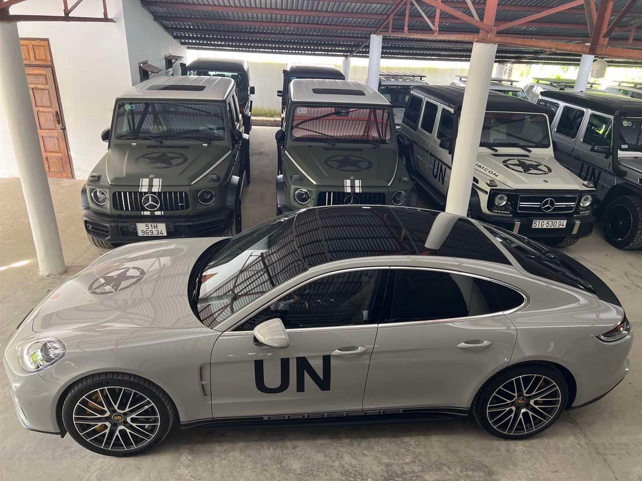 Sau 1 năm, Porsche Panamera rớt giá đủ để mua 1 chiếc Ford Everest Wildtrak - Ảnh 2.