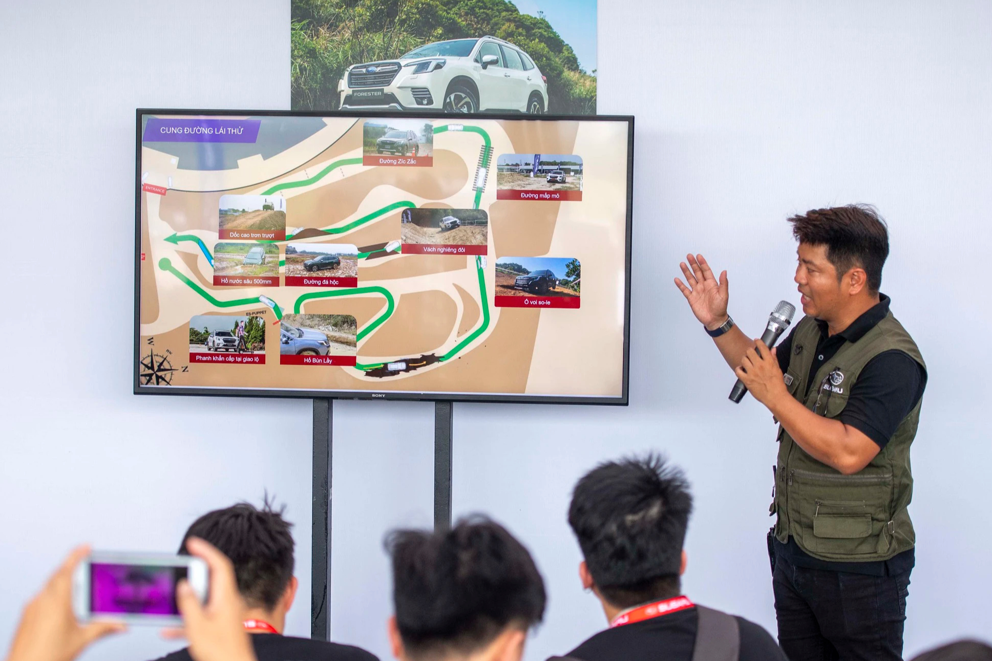 Ít kinh nghiệm lái gặp 5 tình huống off-road này dễ bỏ xe ở lại, lời khuyên dưới đây của tay đua Việt sẽ giúp vượt qua an toàn - Ảnh 2.