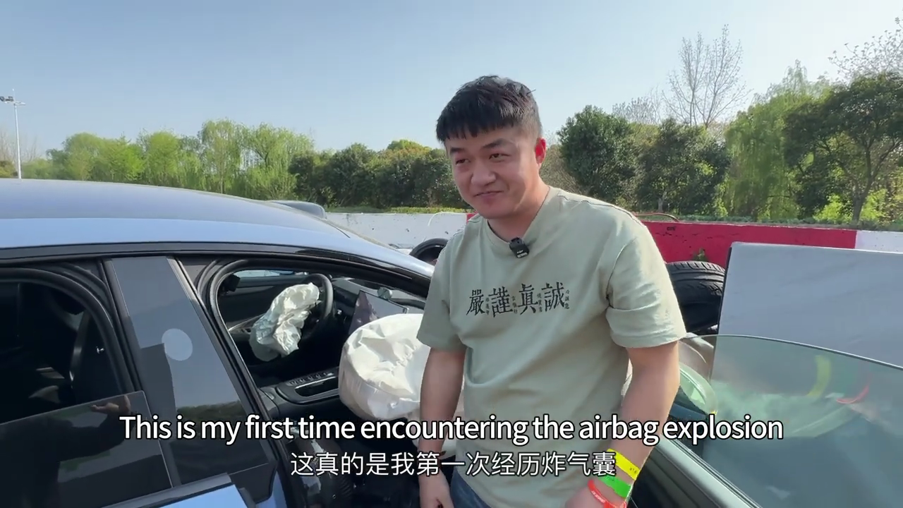 Xe điện Xiaomi SU7 tiếp tục gặp tai nạn, lần này trên trường đua- Ảnh 4.