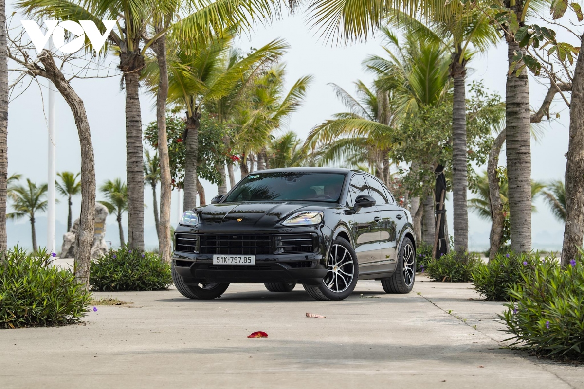 Đánh giá Porsche Cayenne Coupe 2024: Êm ái, đa dụng và sắc bén - Ảnh 41.